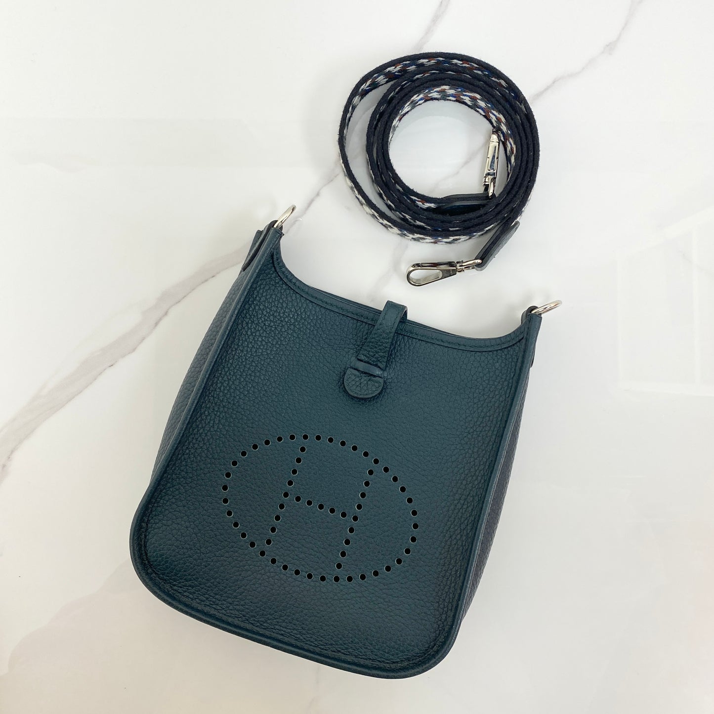 Hermès Evelyne 16 Amazone - Lafayette Consignment