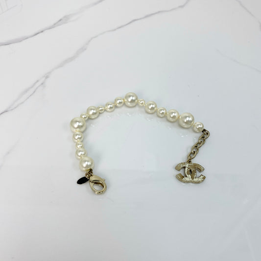 Chanel Pearl Bracelet - Lafayette Consignment