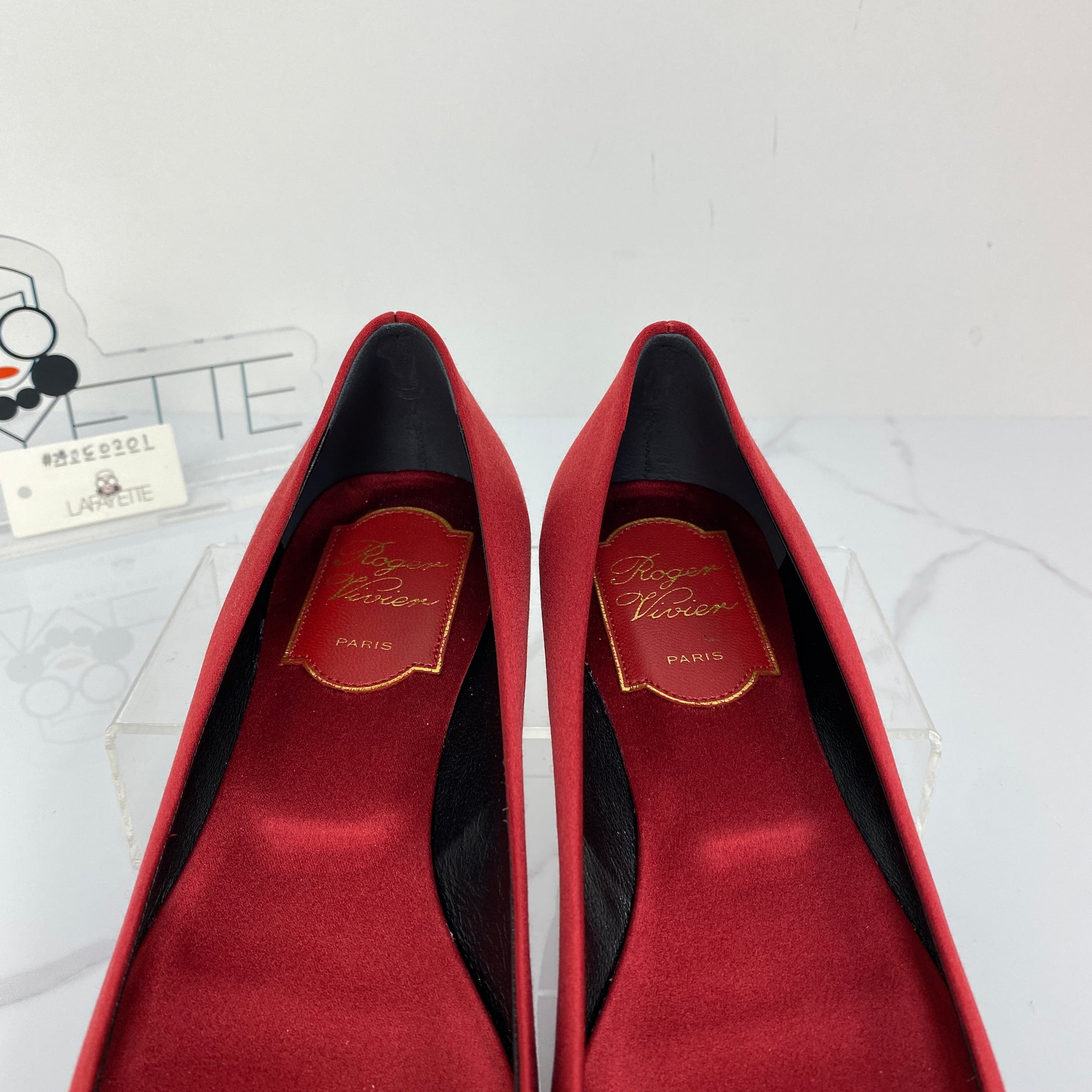 Roger Vivier Satin Flower Strass - Lafayette Consignment