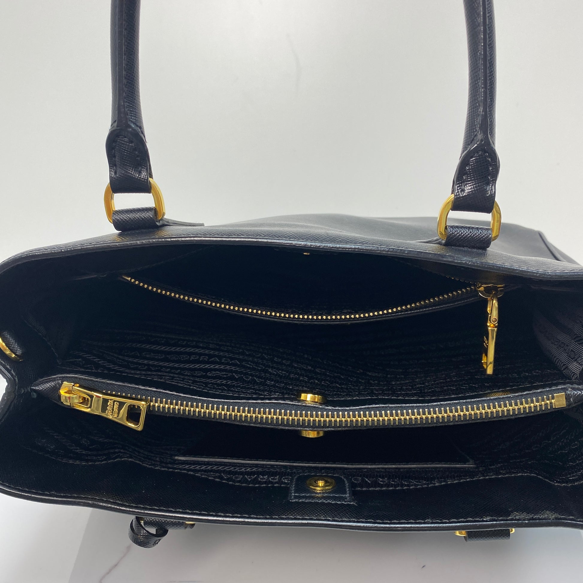 Prada Large Galleria Saffiano Leather Bag | Prada handbag | Lafayette Consignment