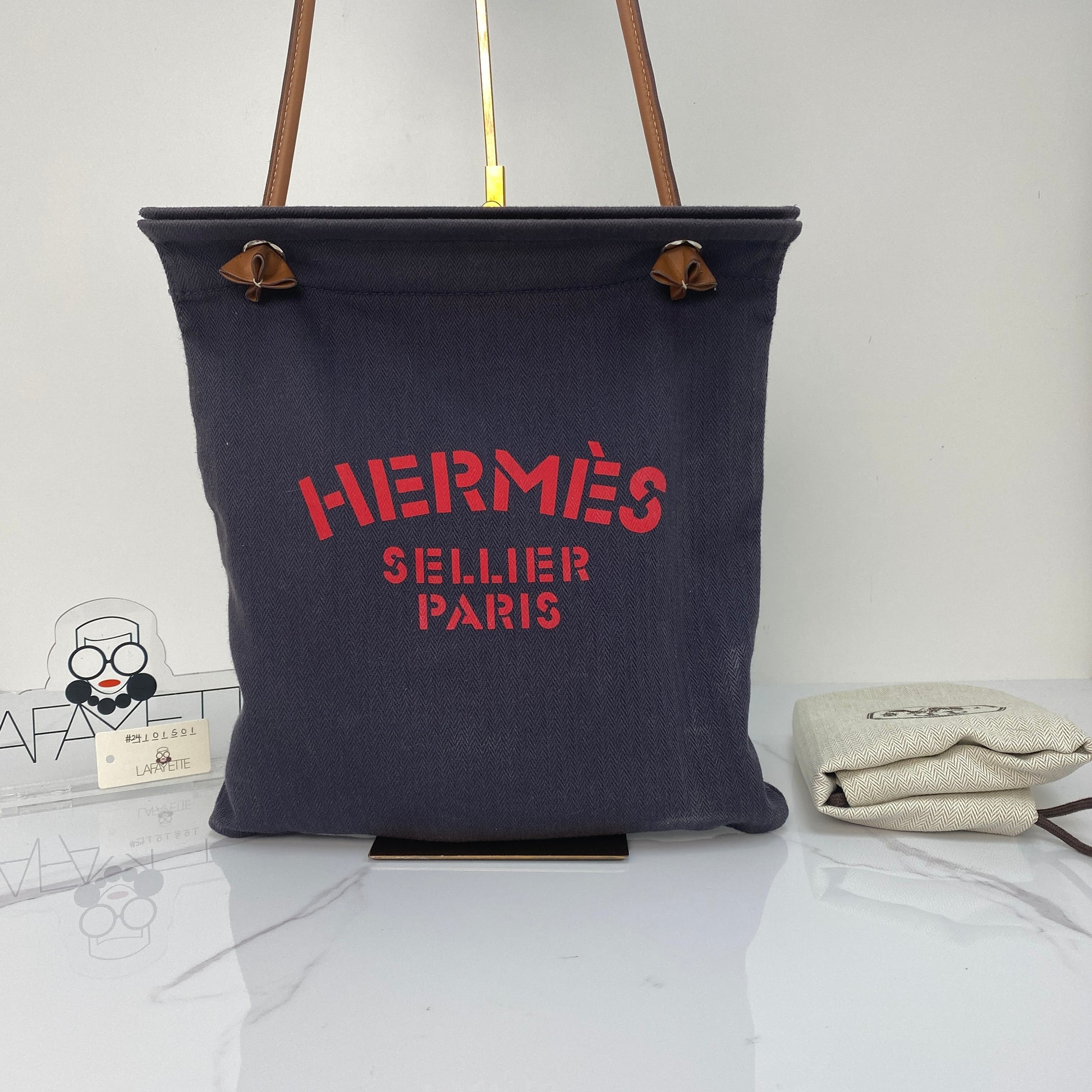 Hermès Small Aline Grooming Bag - Lafayette Consignment