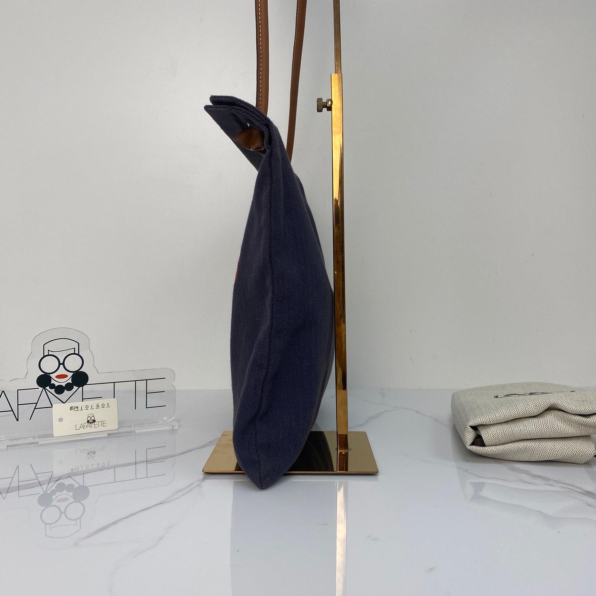 Hermès Small Aline Grooming Bag - Lafayette Consignment