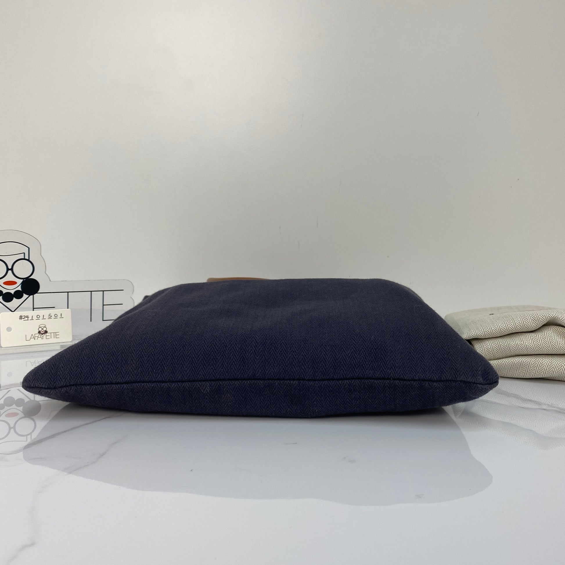 Hermès Small Aline Grooming Bag - Lafayette Consignment