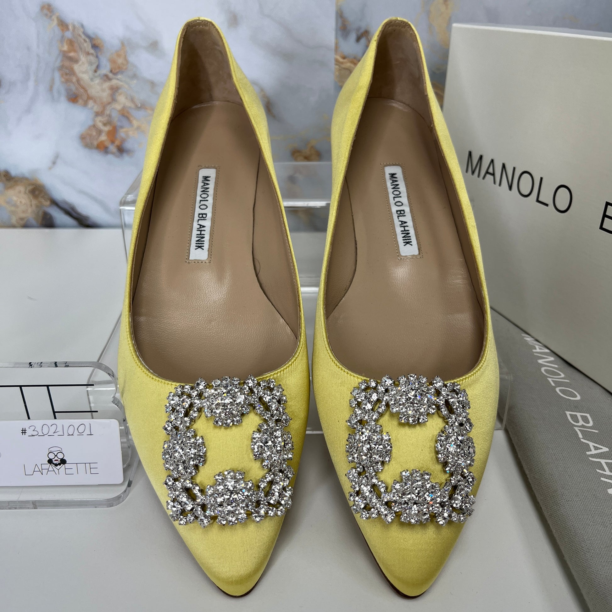 Manolo Blahnik Hangisiflat - Lafayette Consignment