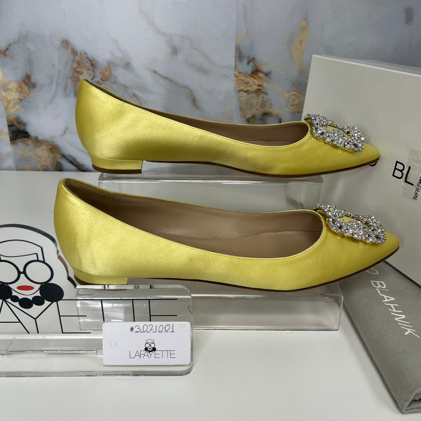 Manolo Blahnik Hangisiflat - Lafayette Consignment