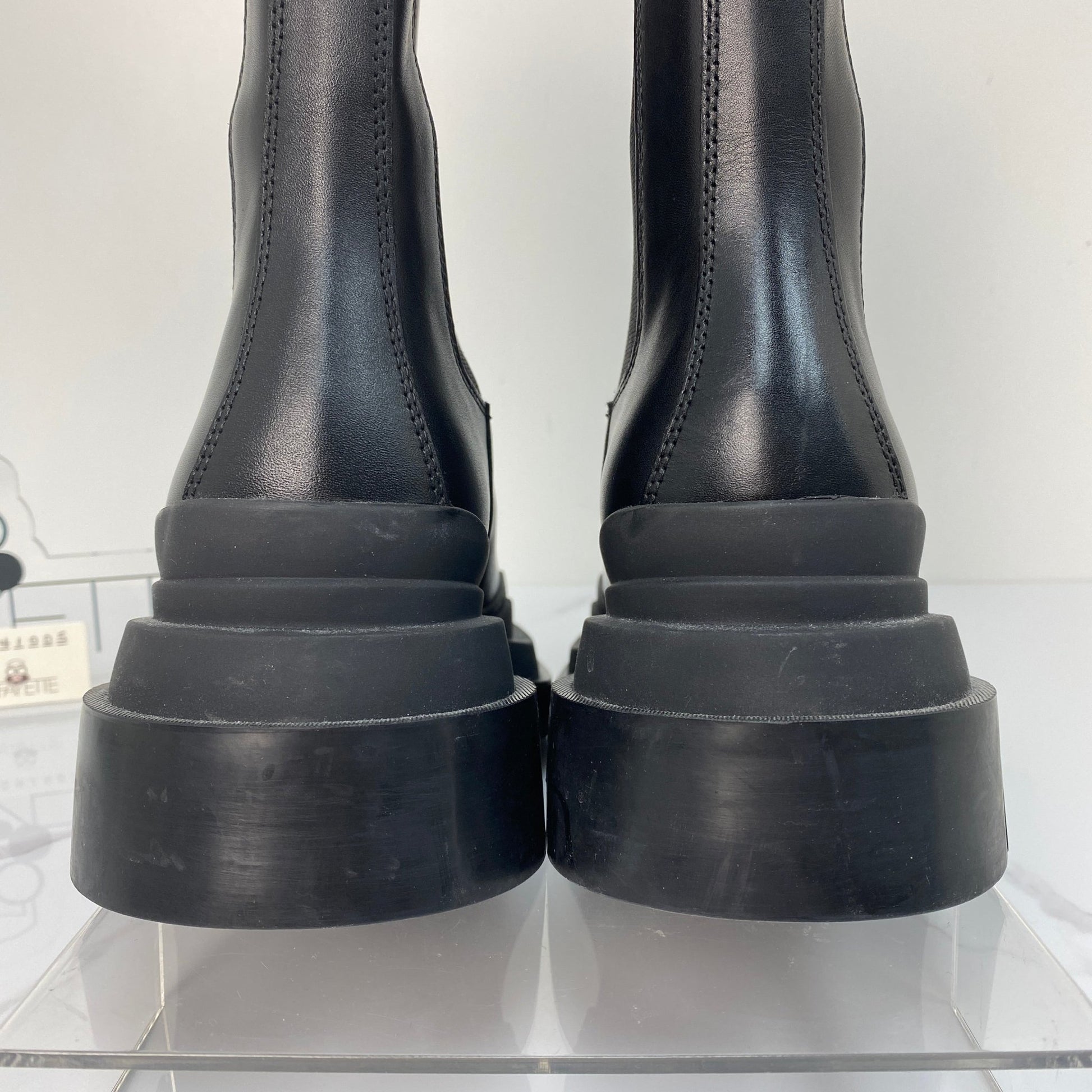 Bottega Veneta Tire Chelsea Boot