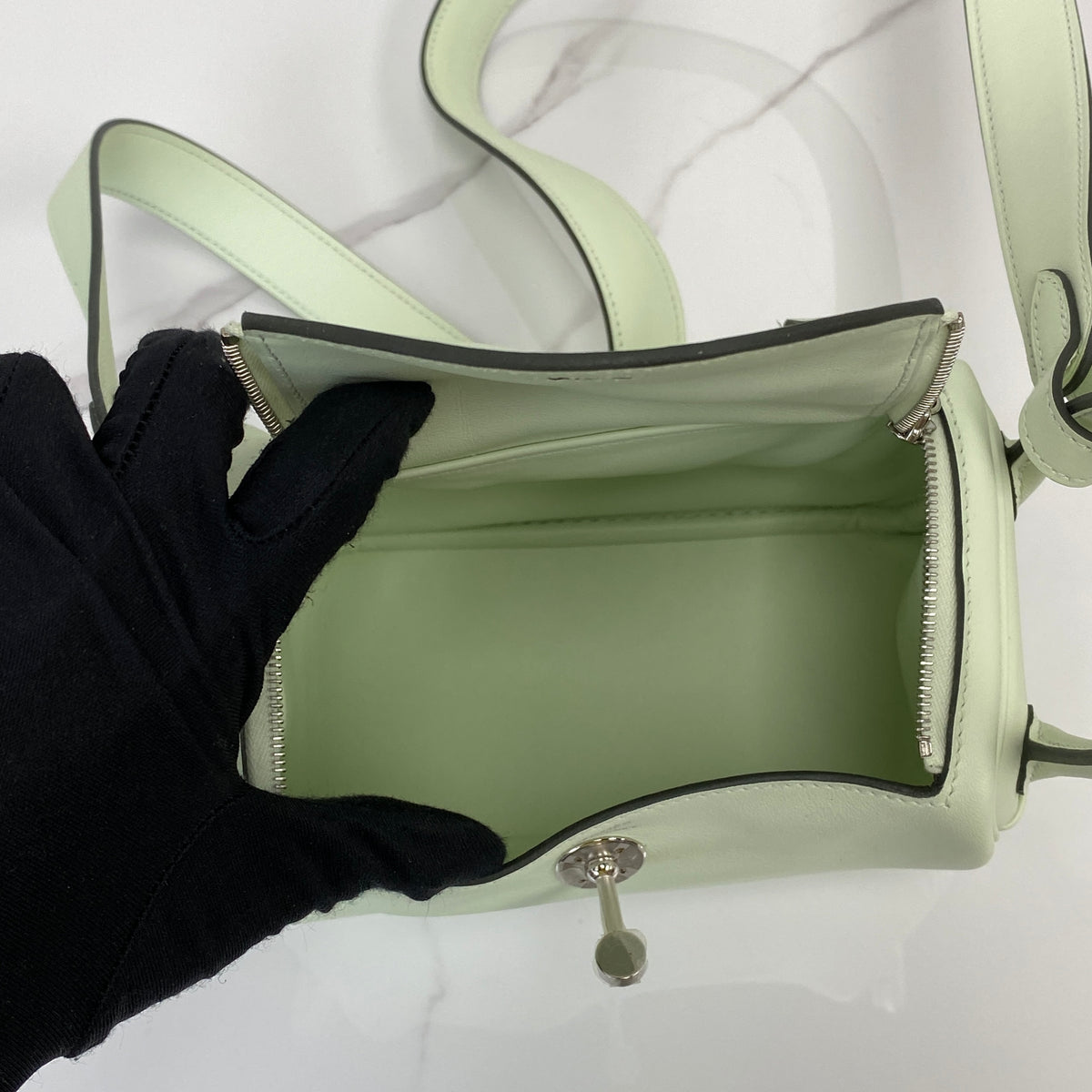 Hermès Sac Mini Lindy, pale green Swift calfskin, palladium hardware — detail view 5