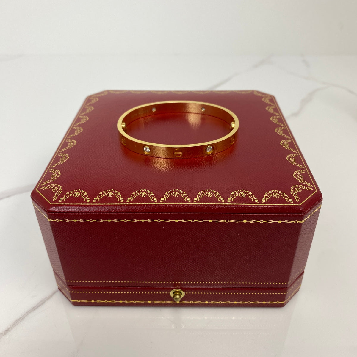 Cartier Love Bracelet, Classic Model, 4 Diamonds, 18K yellow gold with four diamonds — detail view 5