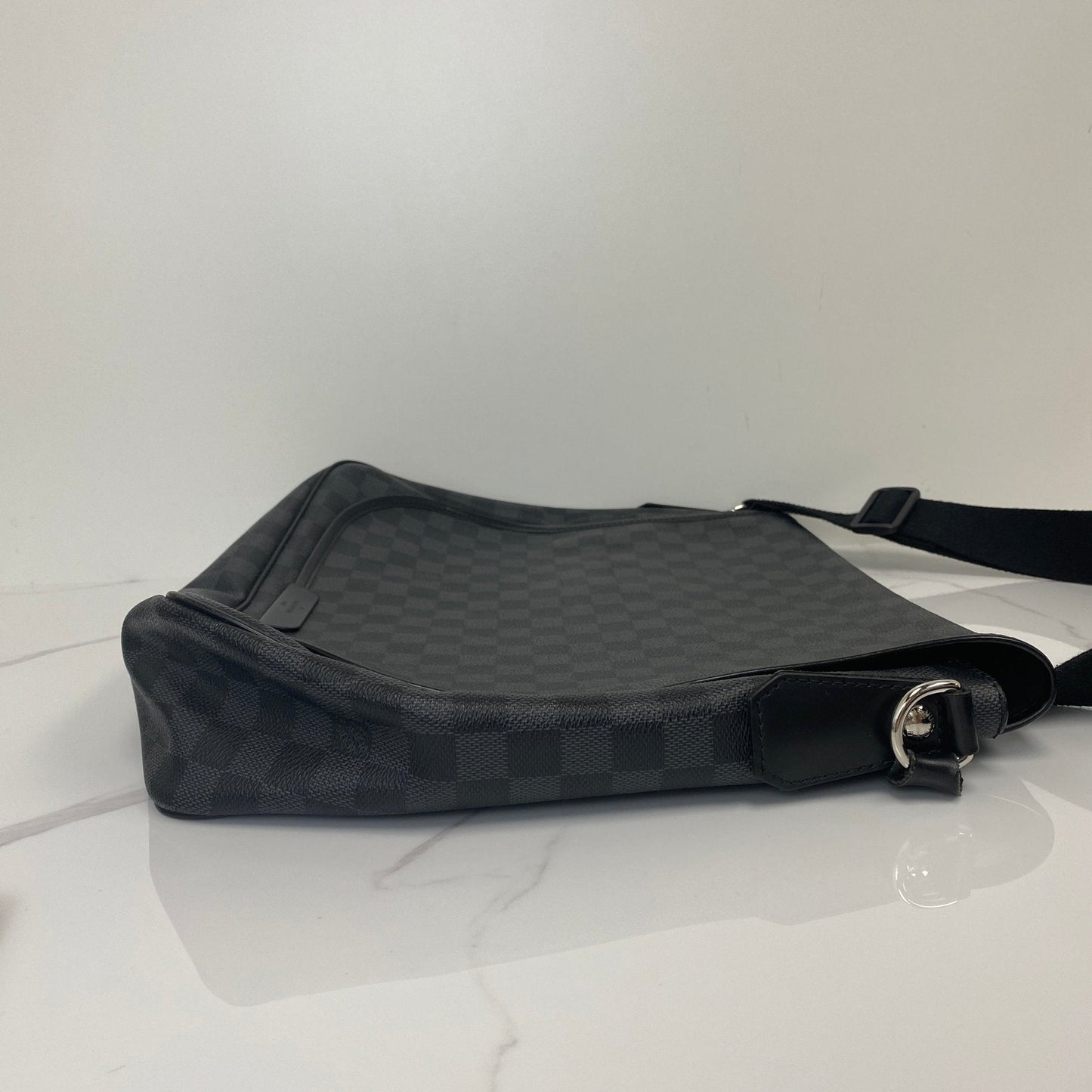 Louis Vuitton Damier Graphite Messenger Bag