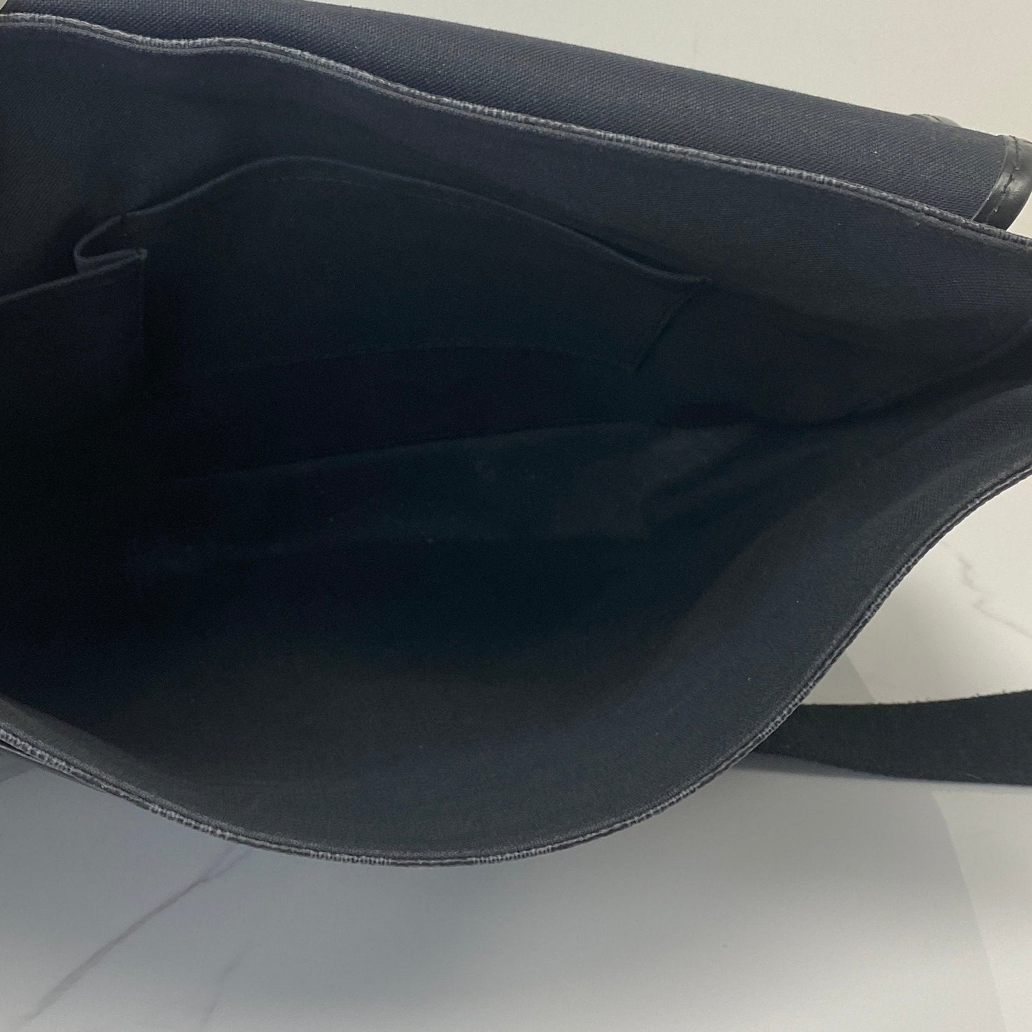 Louis Vuitton Damier Graphite Messenger Bag