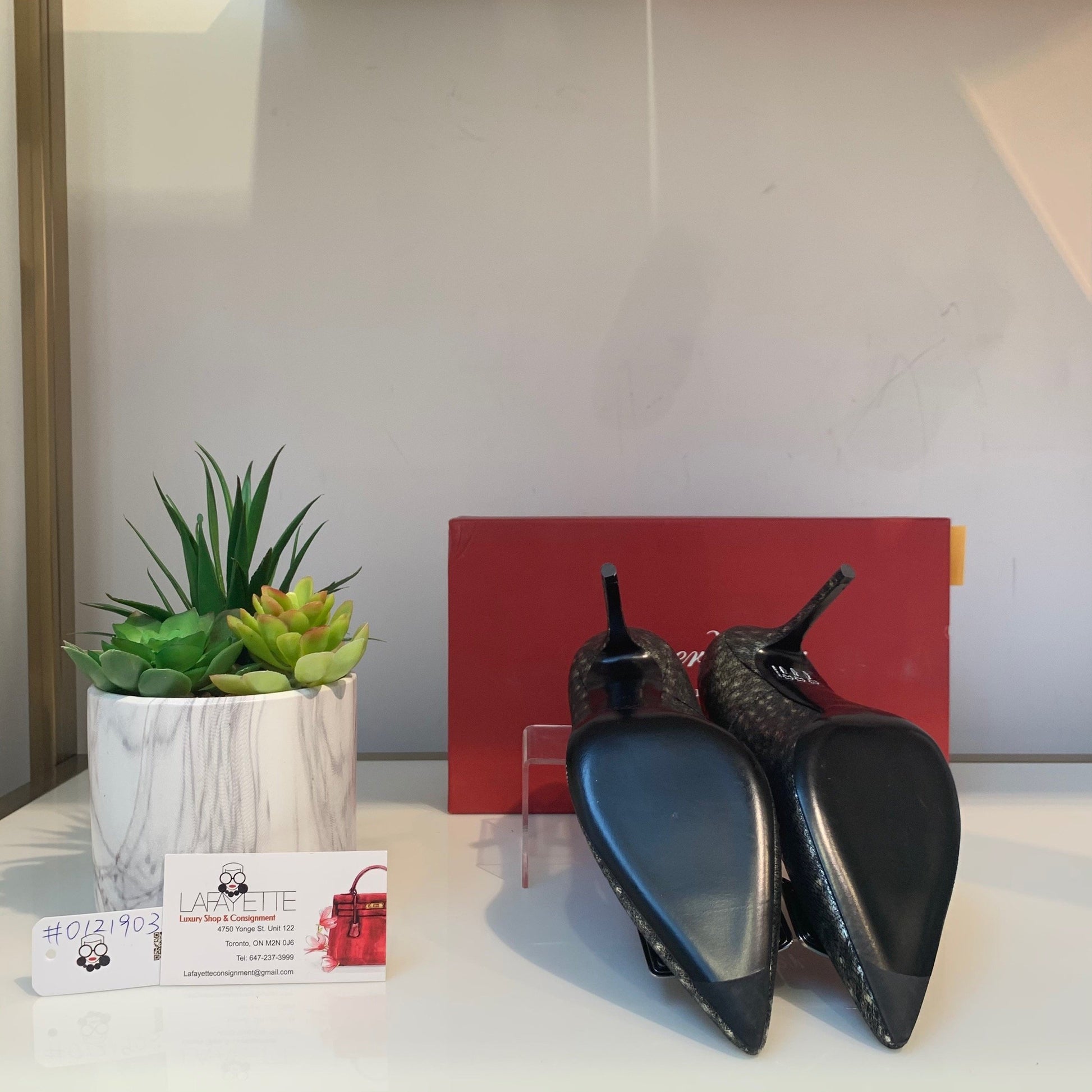 Roger Vivier Pumps-Size 37.5 #0121903 - Lafayette Consignment