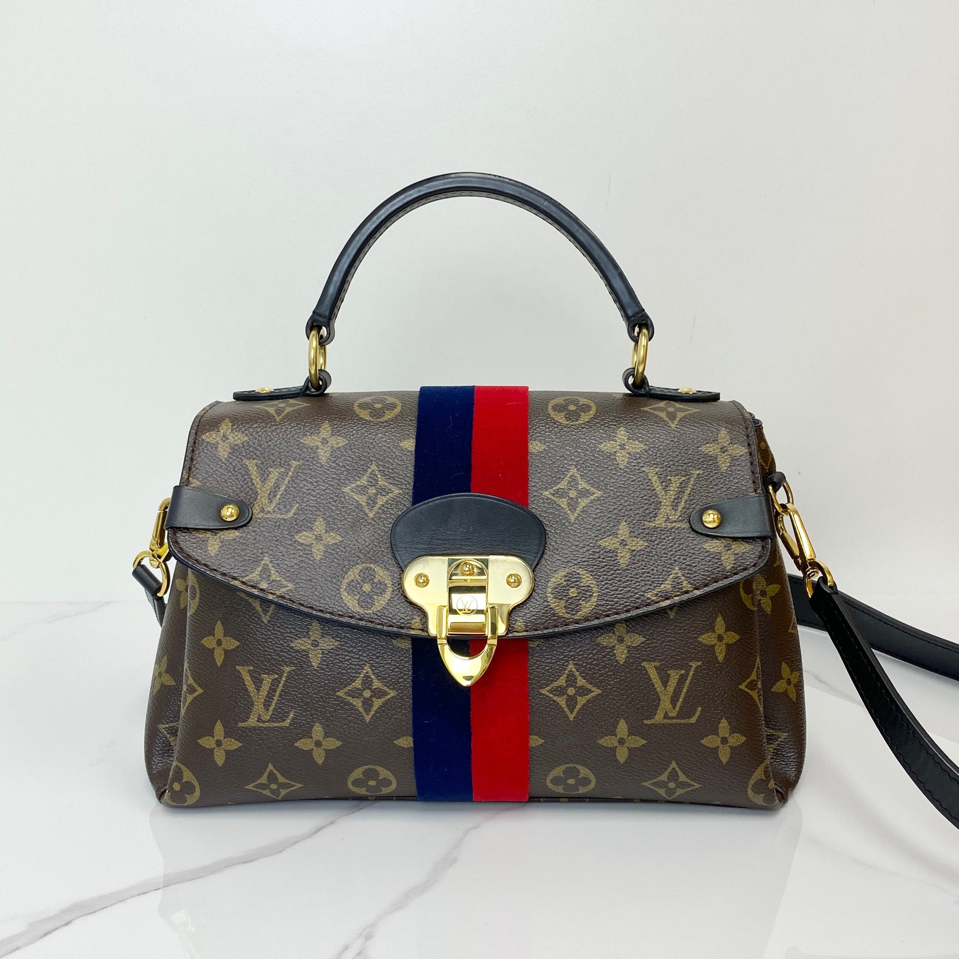 Louis Vuitton Shoulder Bag - Lafayette Consignment