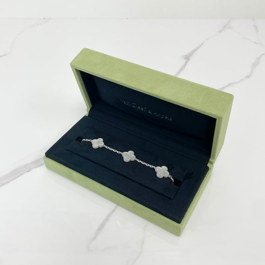 Van Cleef &amp; Arpels Vintage Alhambra Bracelet,5 Motif - Lafayette Consignment