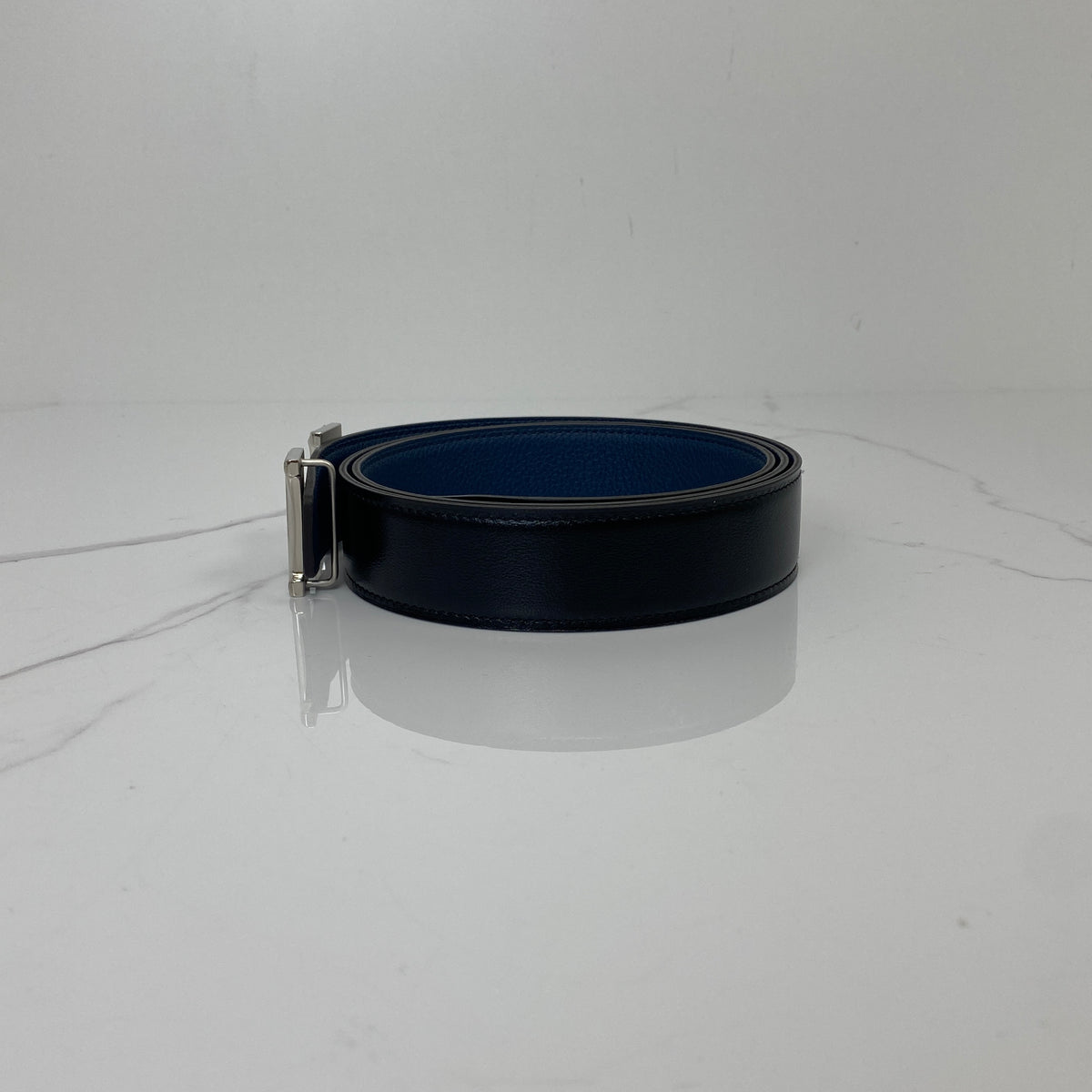 Hermès Belt, Noir/Bleu Nuit Togo Calfskin, Palladium hardware — back view