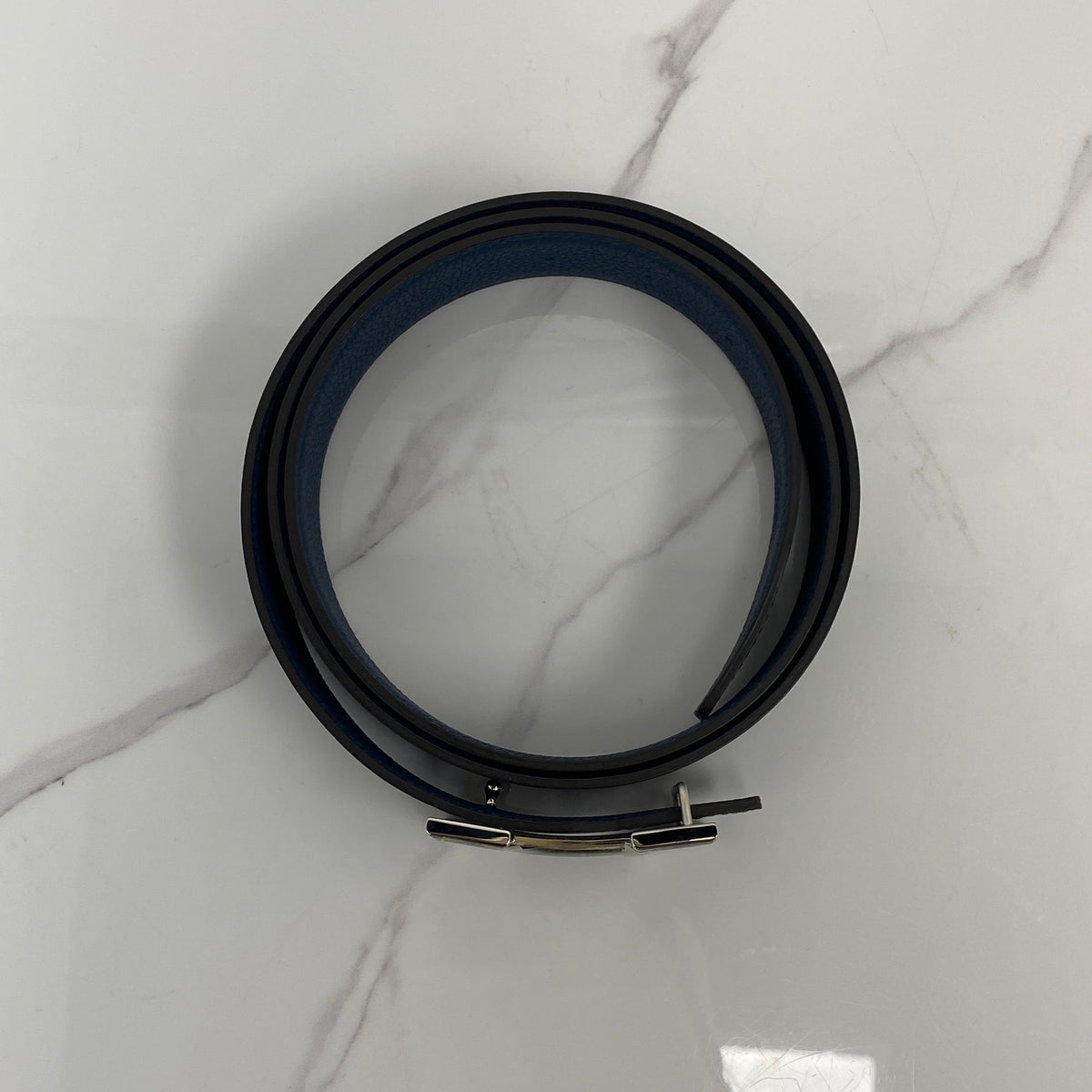 Hermès Belt, Noir/Bleu Nuit Togo Calfskin, Palladium hardware — bottom view