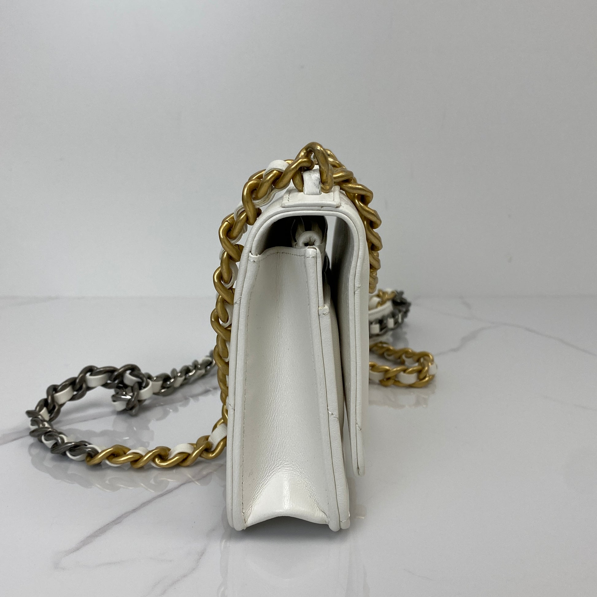 Chanel 19 Wallet on Chain | Lafayette Consignment Chanel WOC