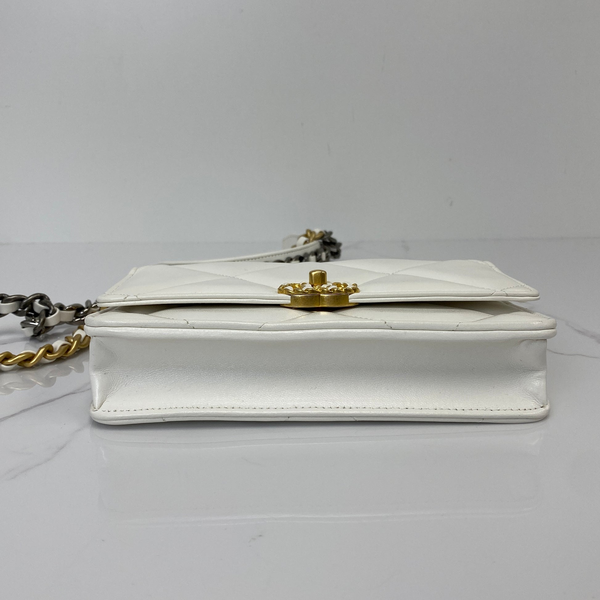 Chanel 19 Wallet on Chain | Lafayette Consignment Chanel WOC
