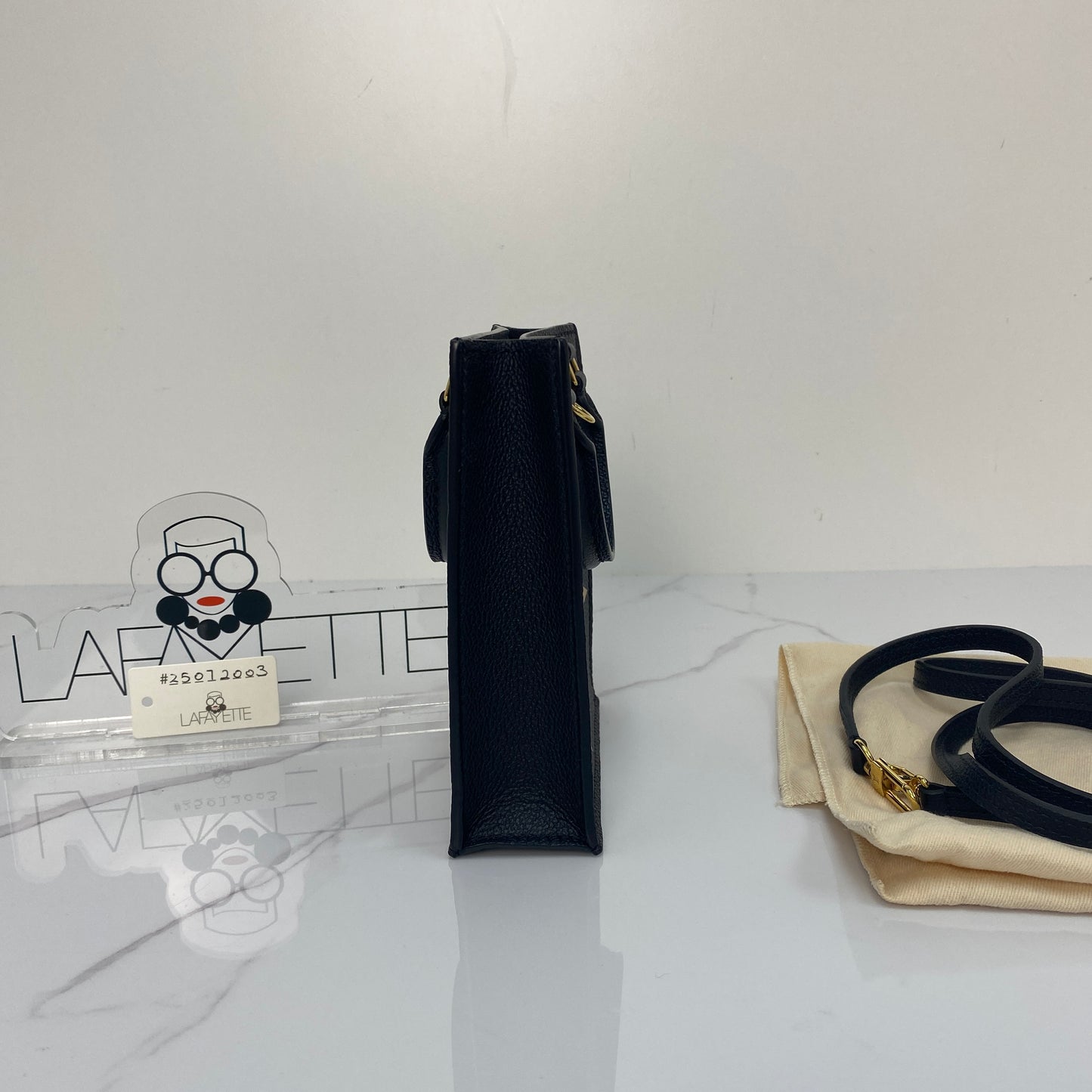 Louis Vuitton Petit Sac Plat