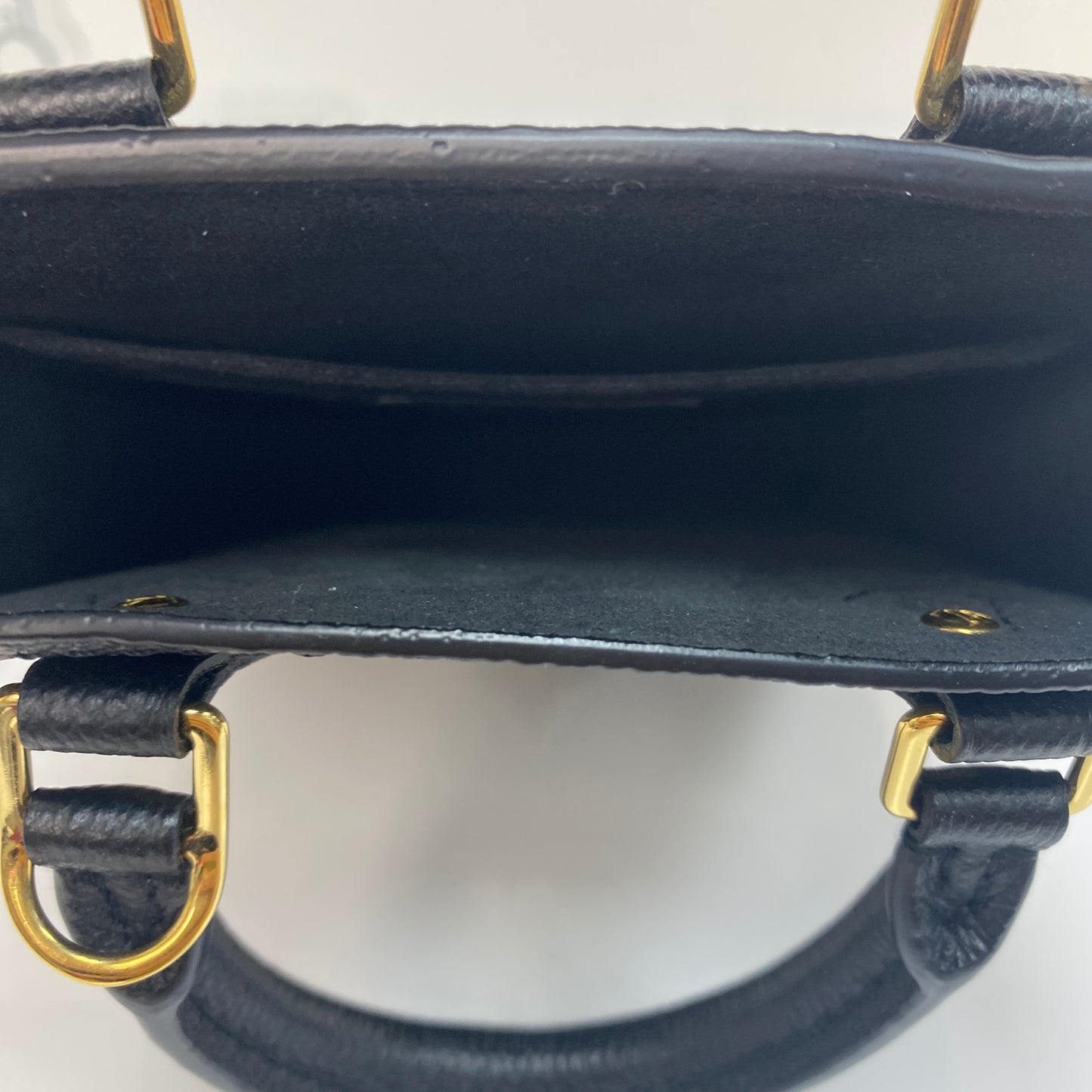 Louis Vuitton Petit Sac Plat