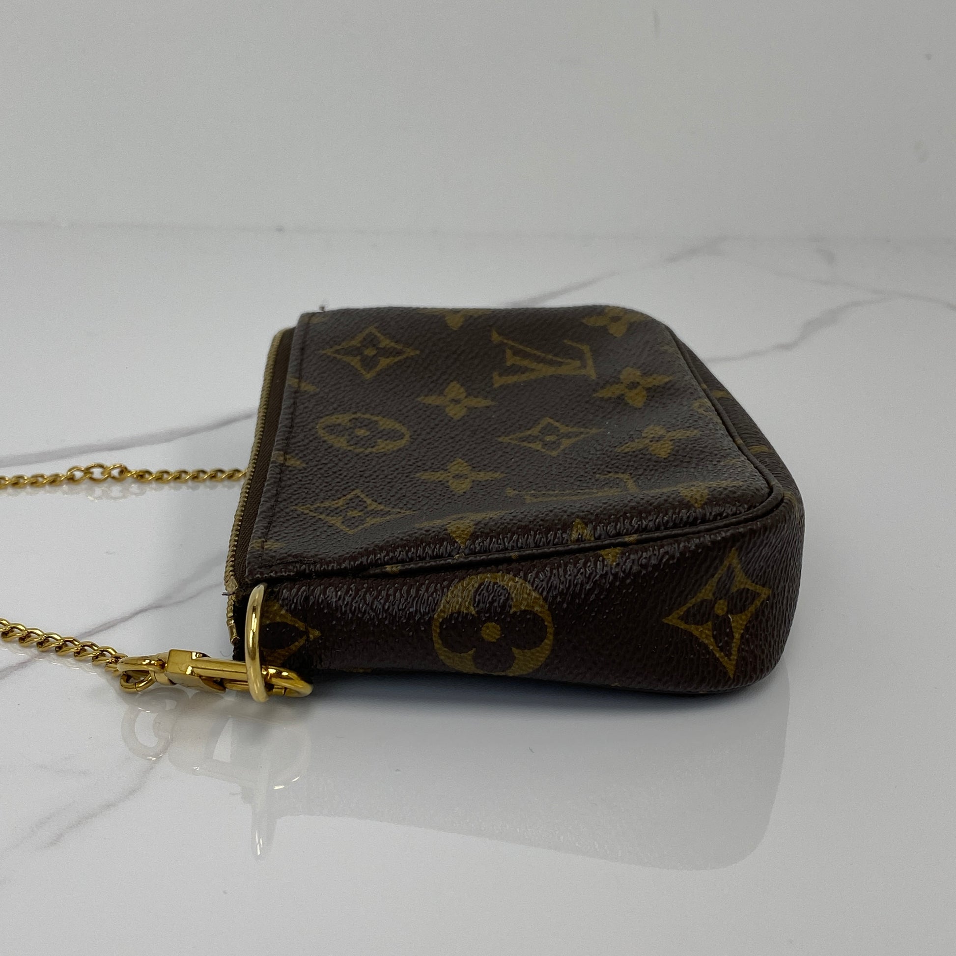 Louis Vuitton Mini Pochette Accessoires - Lafayette Consignment