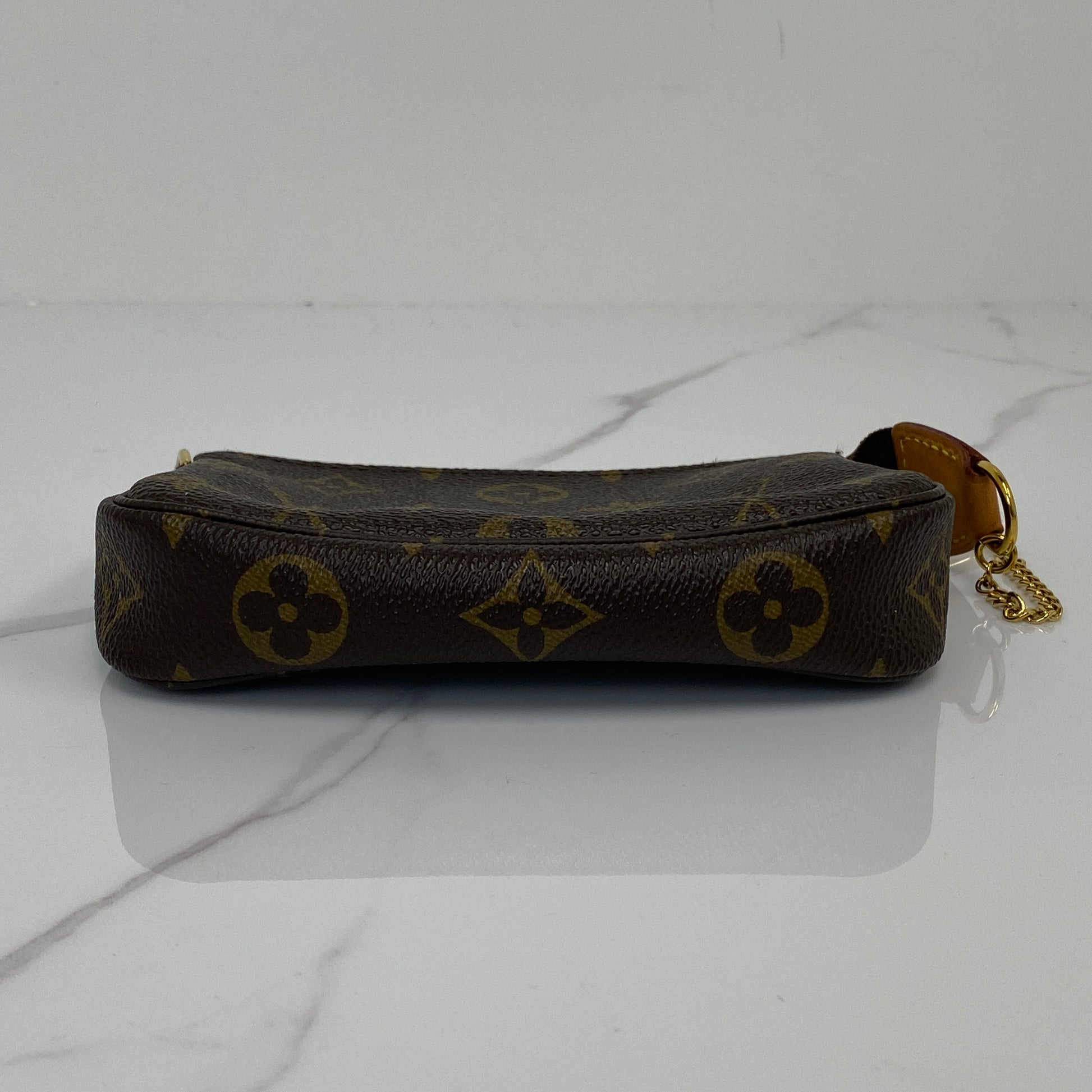 Louis Vuitton Mini Pochette Accessoires - Lafayette Consignment