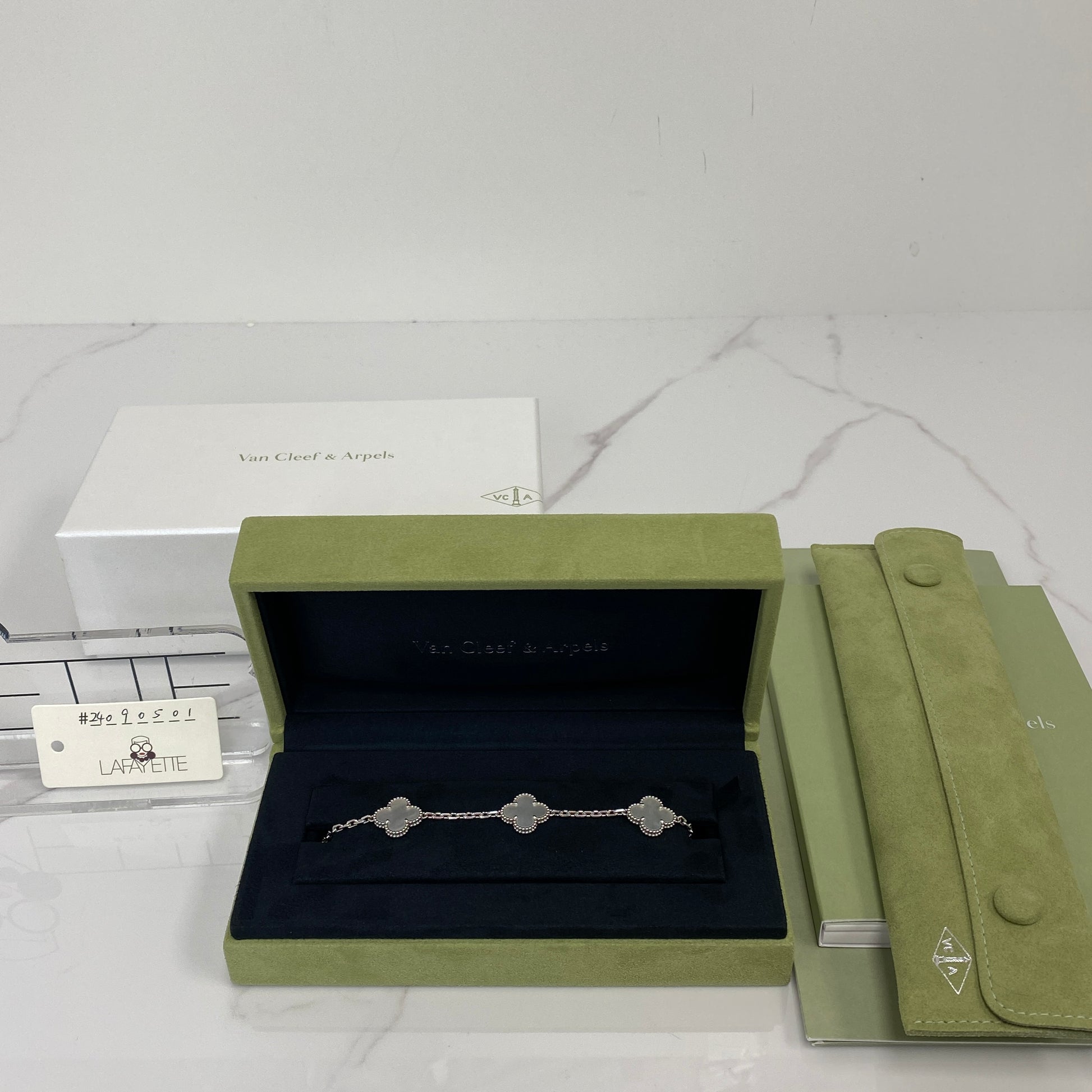 Van Cleef &amp; Arpels Vintage Alhambra Bracelet,5 Motif - Lafayette Consignment