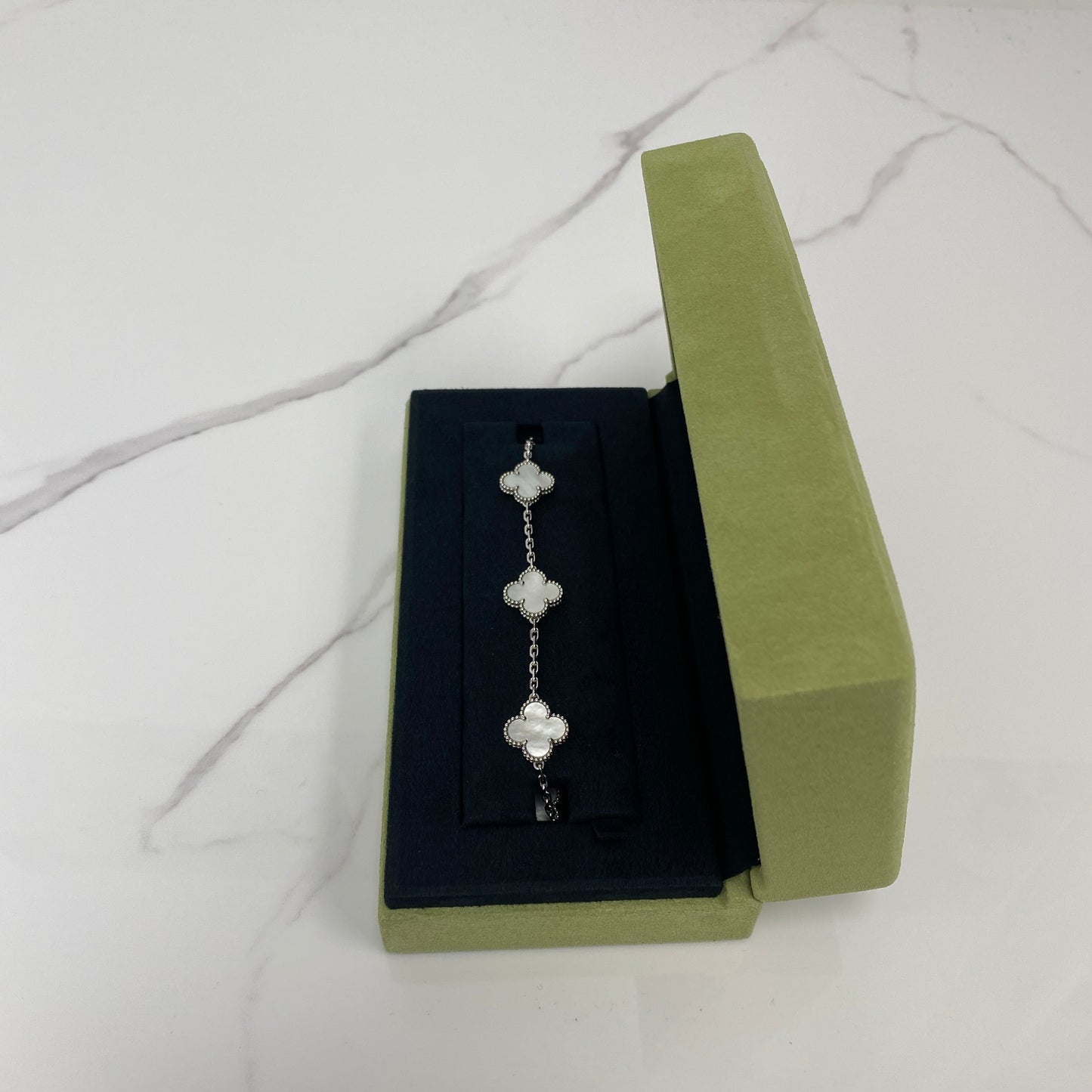 Van Cleef &amp; Arpels Vintage Alhambra Bracelet,5 Motif - Lafayette Consignment
