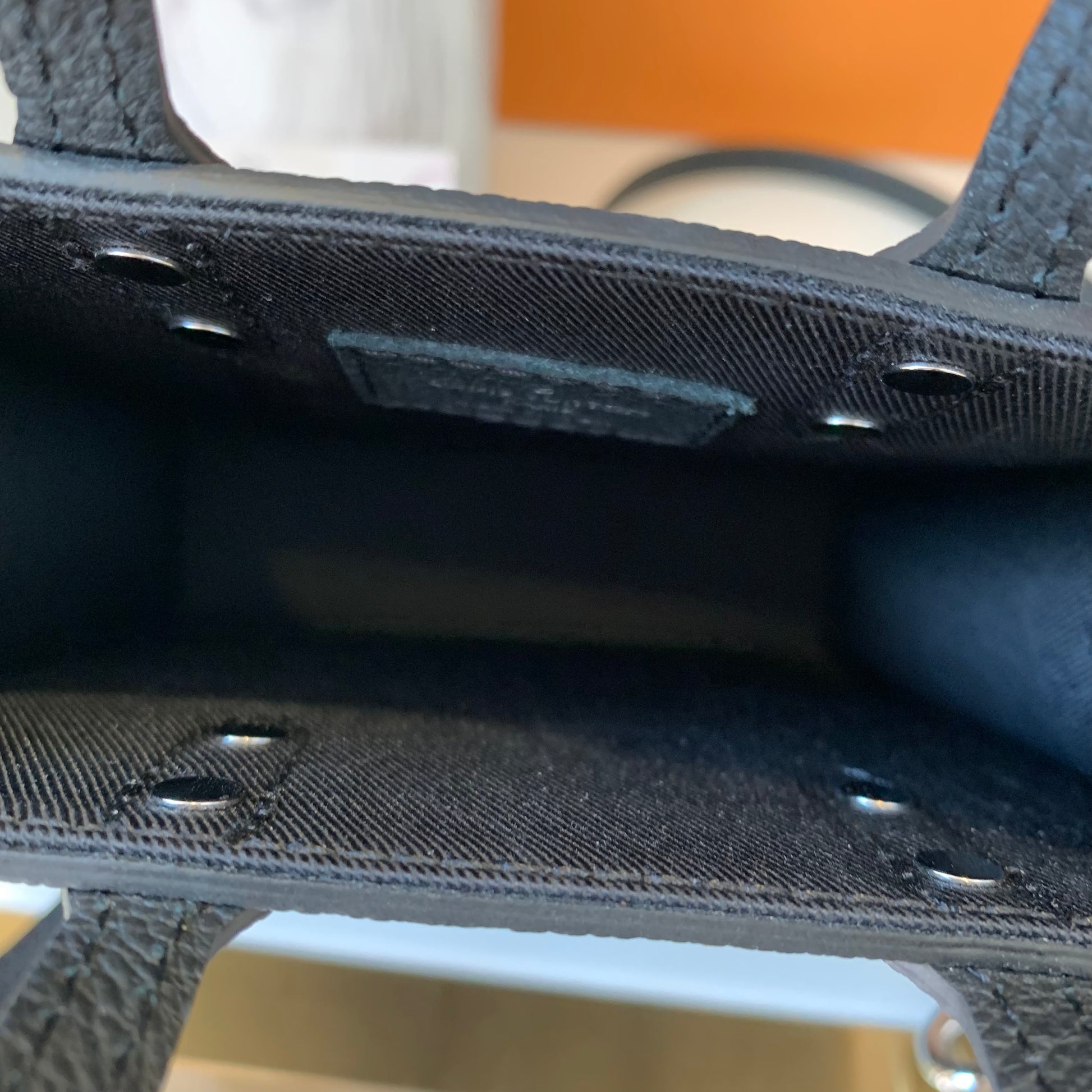 Louis Vuitton Sac plat - Lafayette Consignment