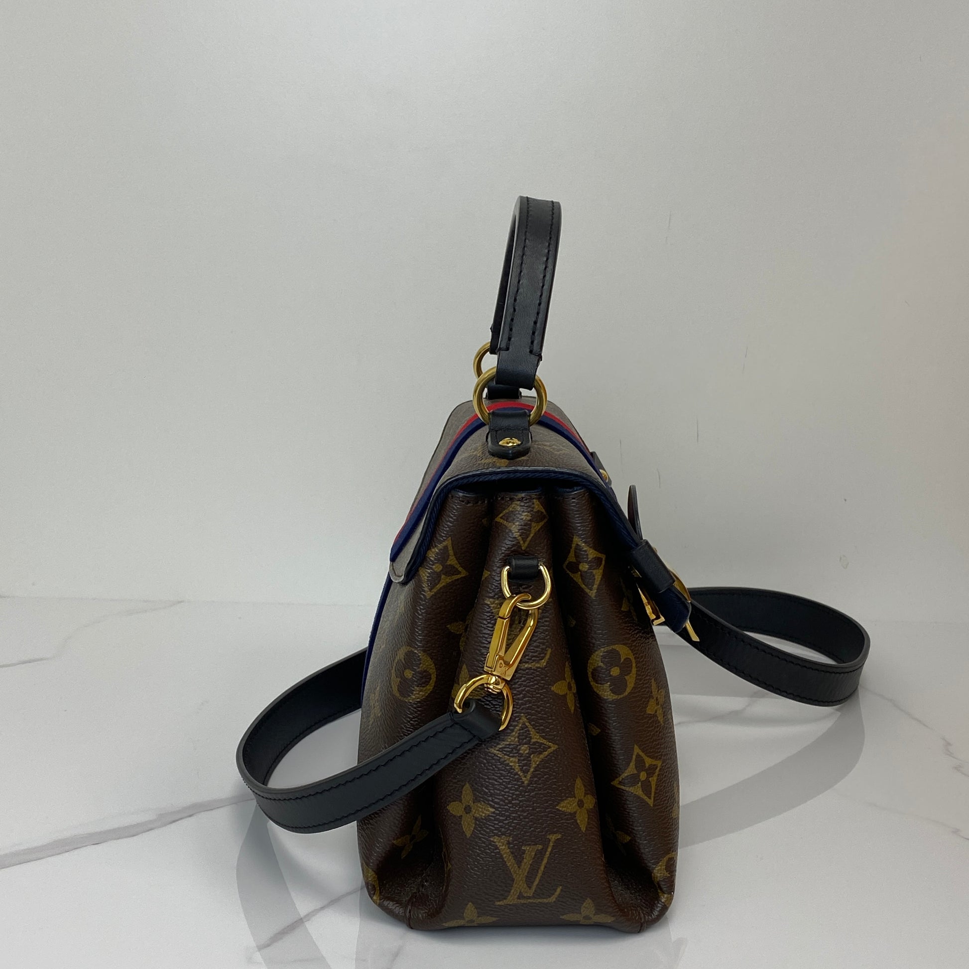 Louis Vuitton Shoulder Bag - Lafayette Consignment