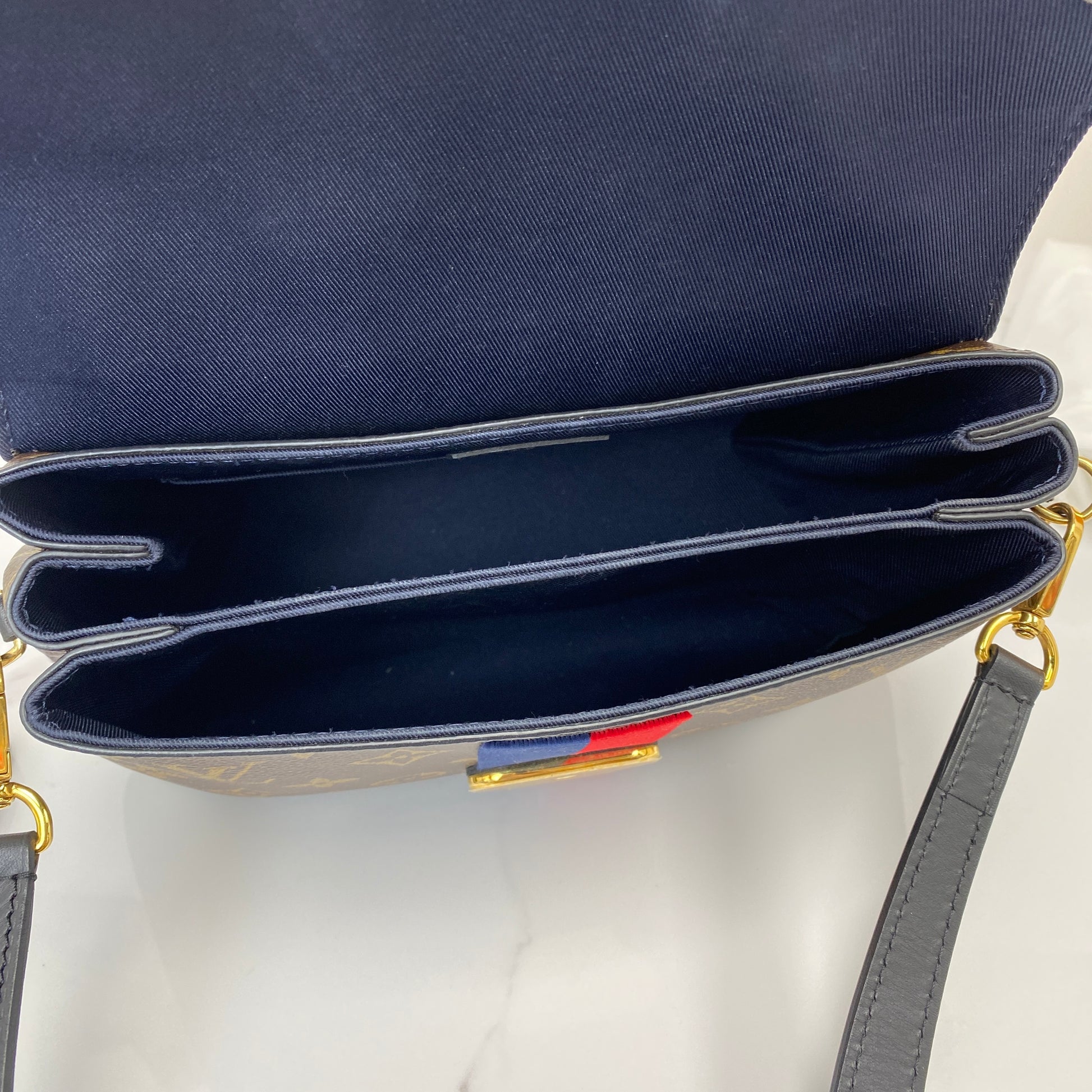 Louis Vuitton Shoulder Bag - Lafayette Consignment