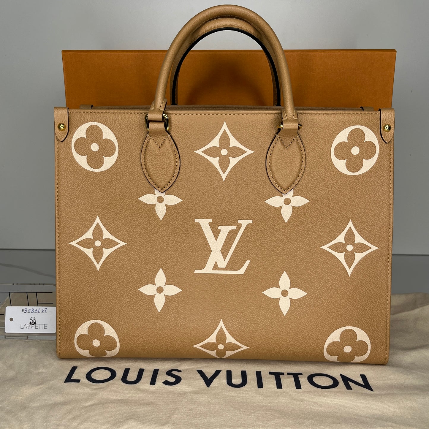 Louis Vuitton Onthego MM - Lafayette Consignment