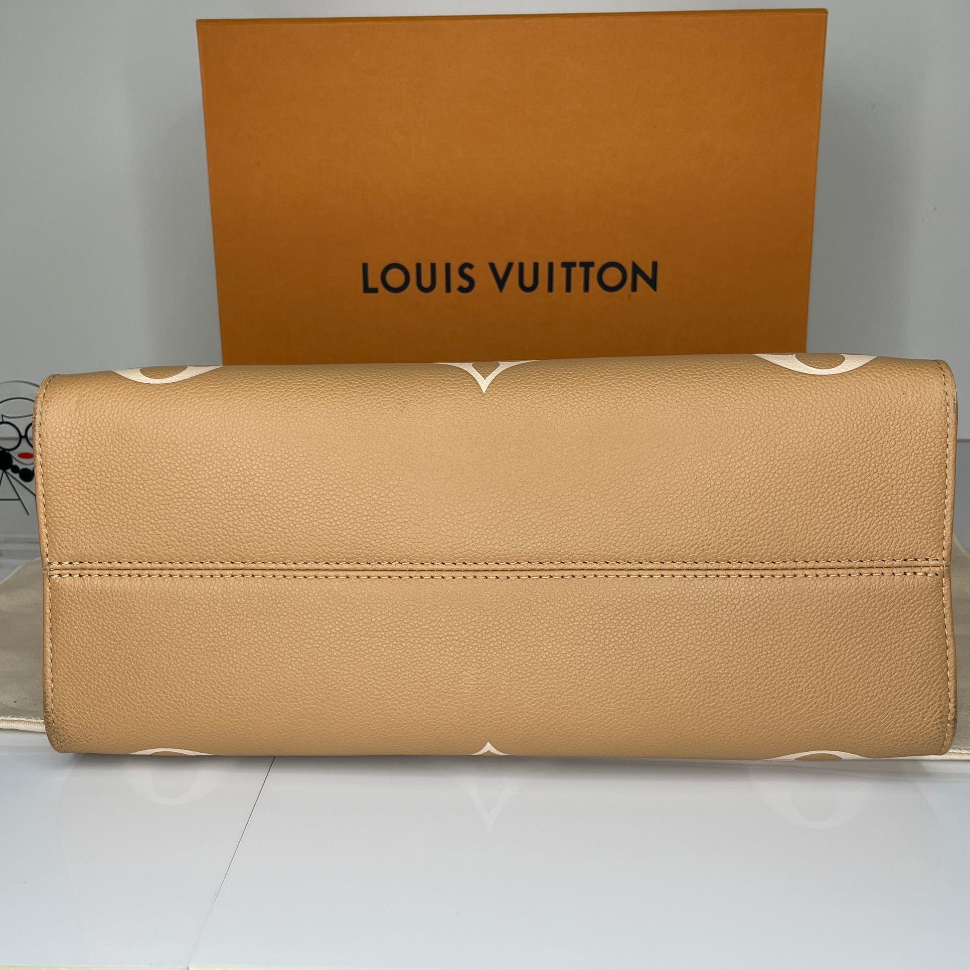 Louis Vuitton Onthego MM - Lafayette Consignment