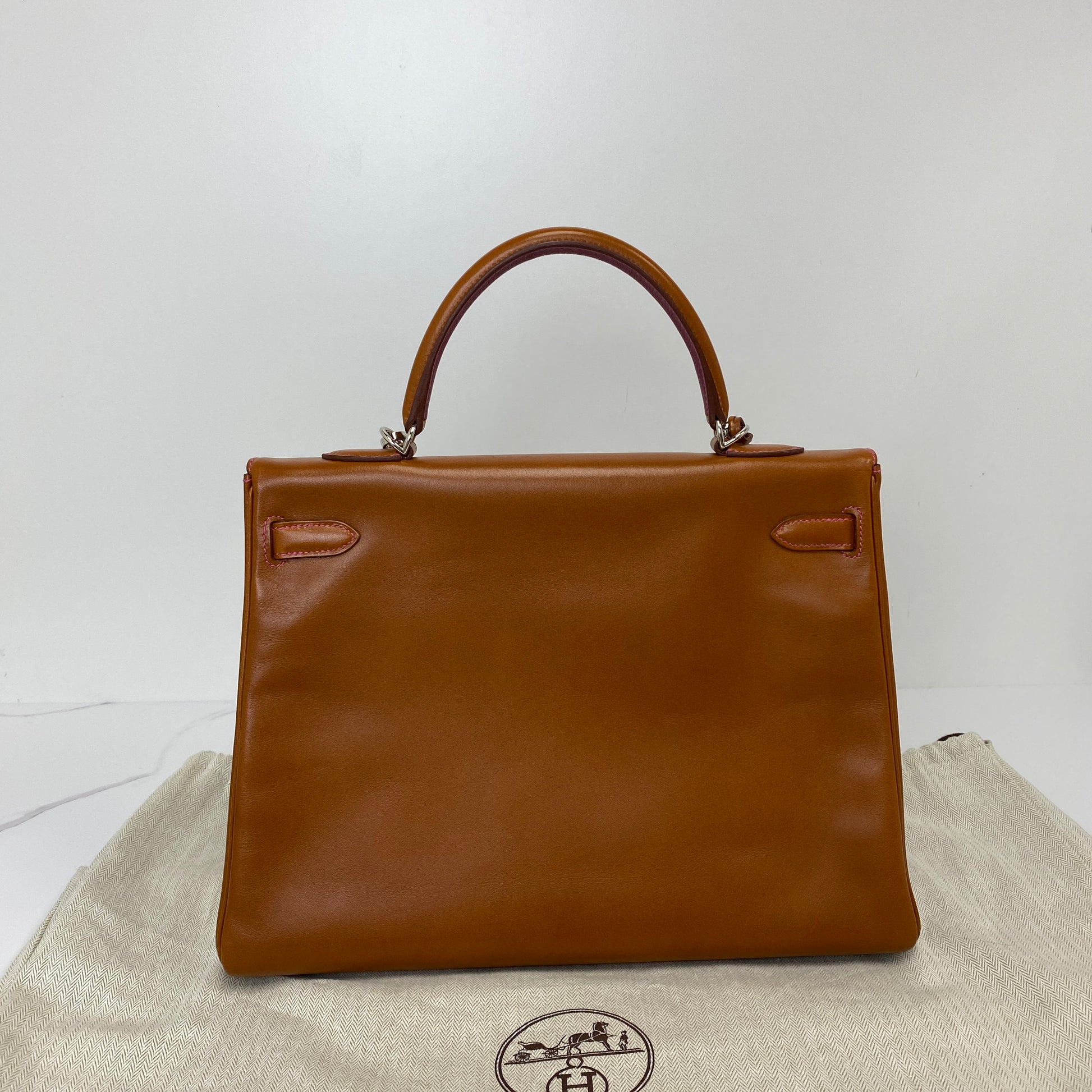 Hermès Kelly 32 - Lafayette Consignment