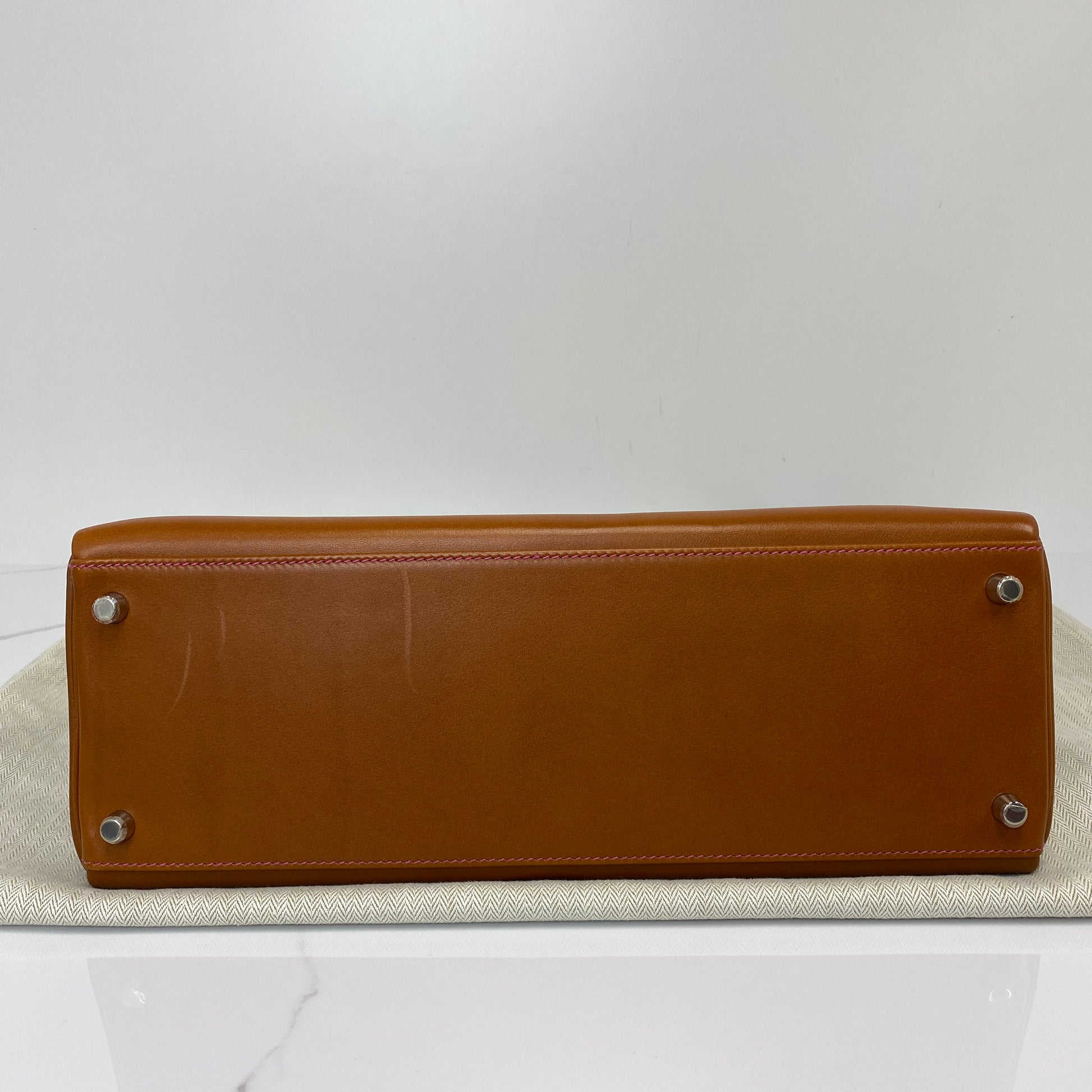 Hermès Kelly 32 - Lafayette Consignment
