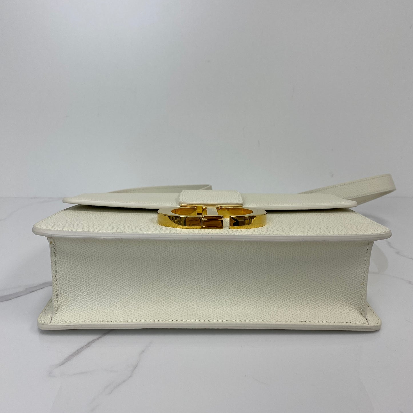 Christian Dior 30 Montaigne Bag | Lafayette Consignment