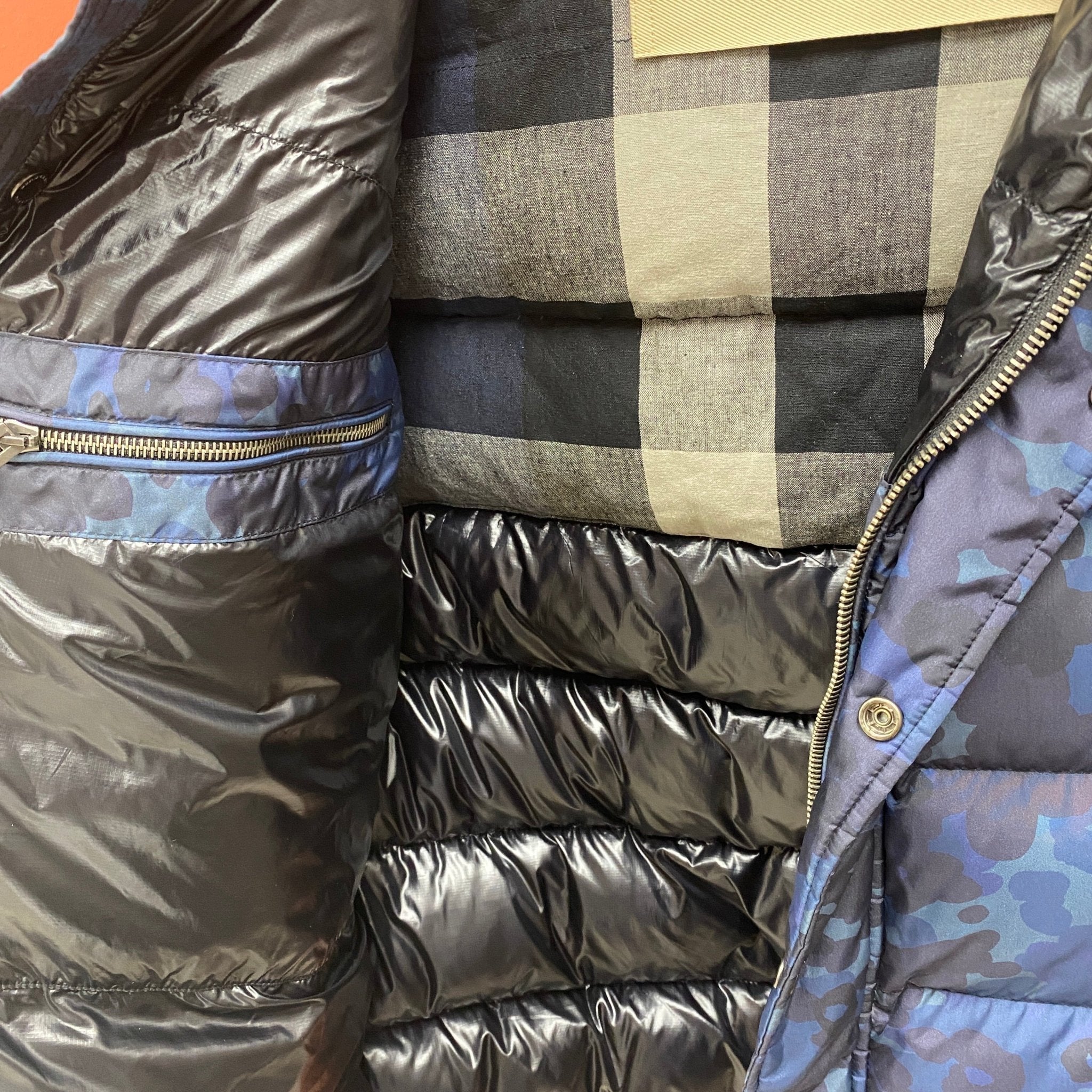Burberry × Luxury × Vintage Vintage Burberry London Down
