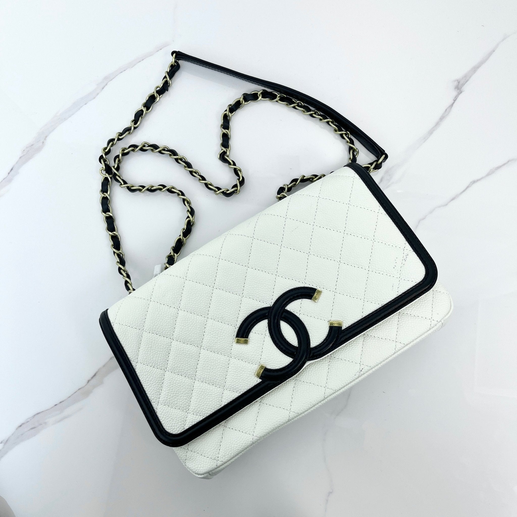 Chanel filigree flap deals