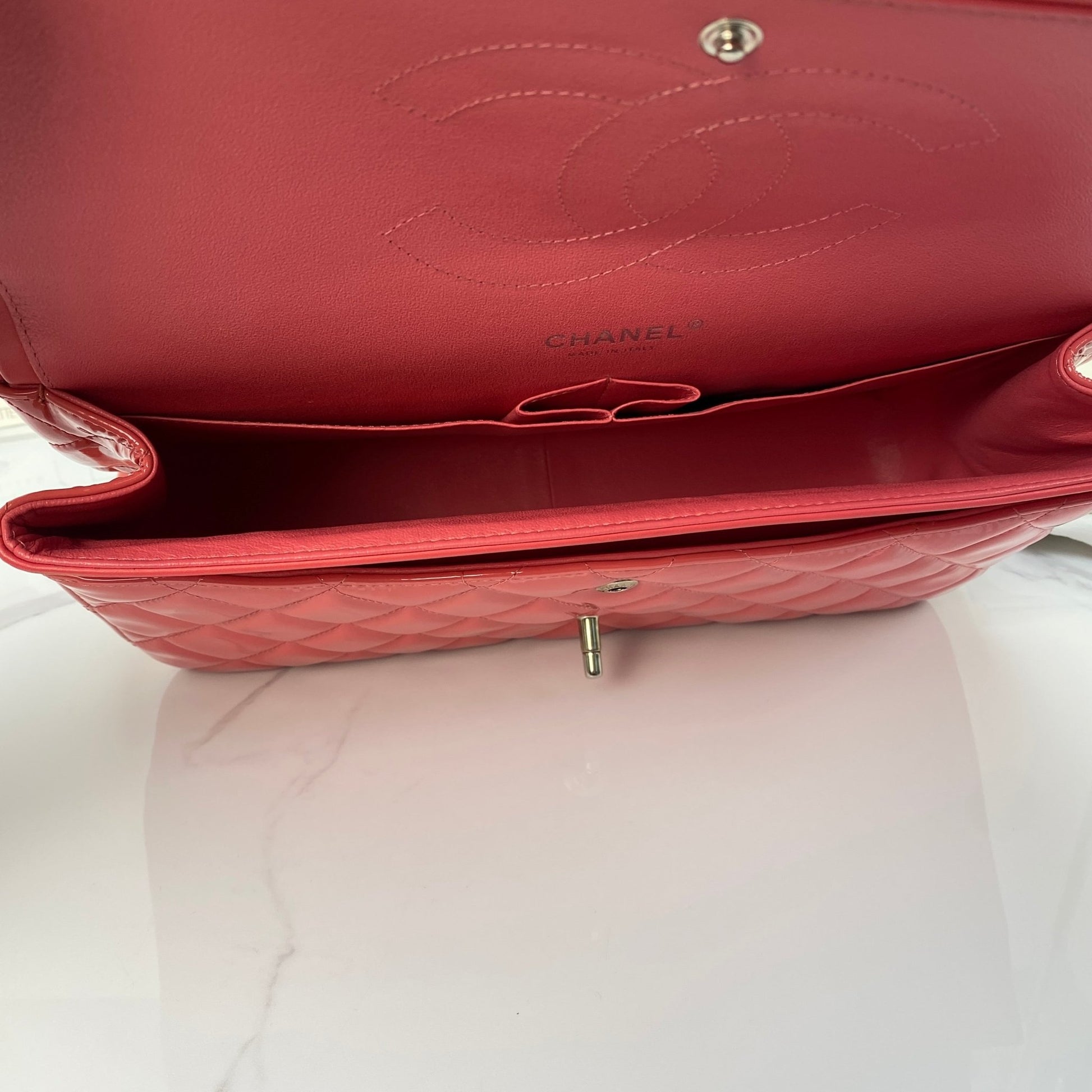 Chanel Jumbo Classic Double Flap