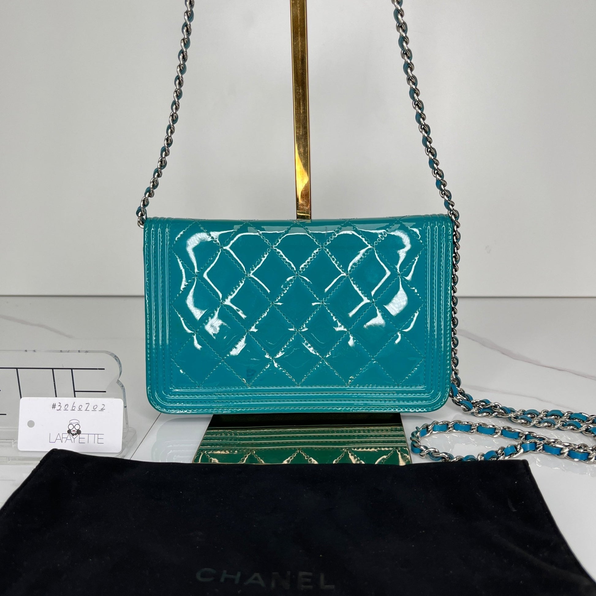 Chanel Wallet on Chain