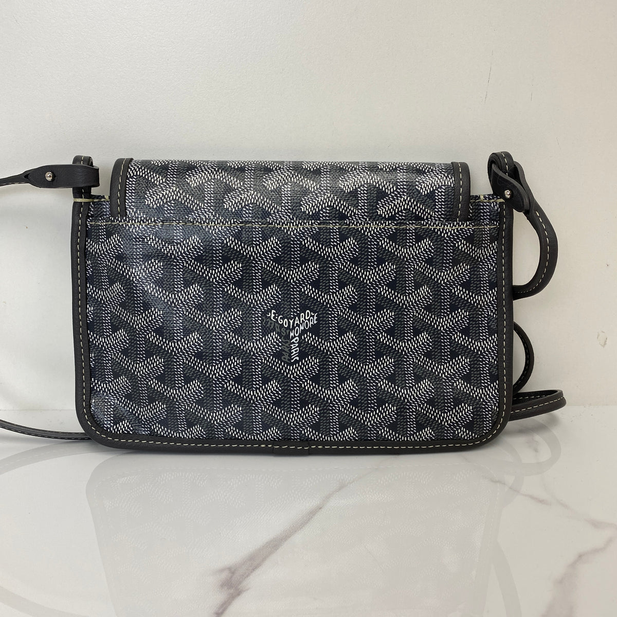 Goyard Plumet Pouch-Wallet in grey Goyardine canvas - detail view