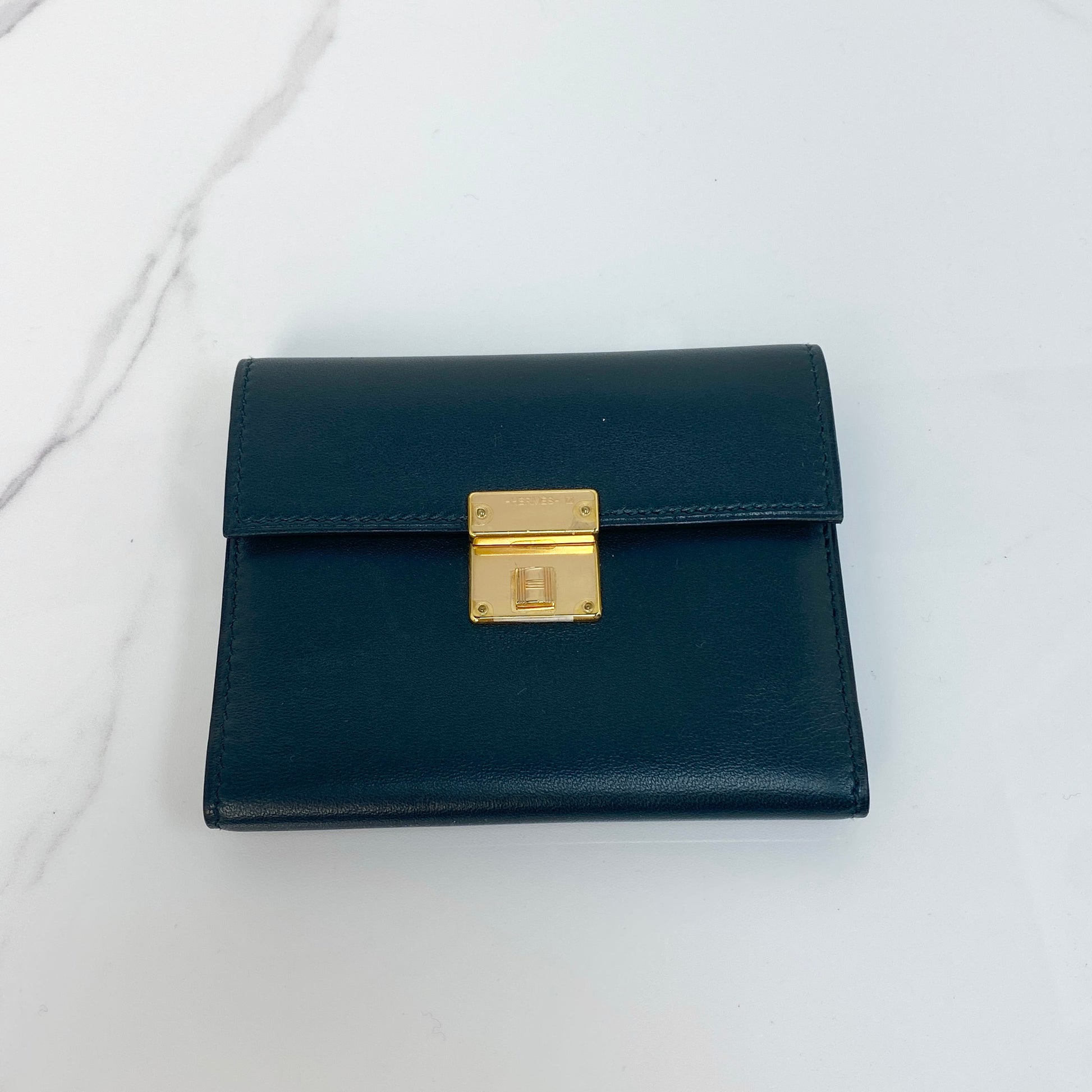 Hermès Clic 12 Wallet, black Swift calfskin, gold hardware — front view