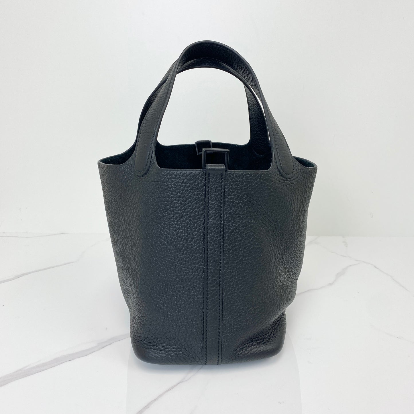 Hermès Picotin 18 bucket bag in Noir Clemence leather with So Black hardware