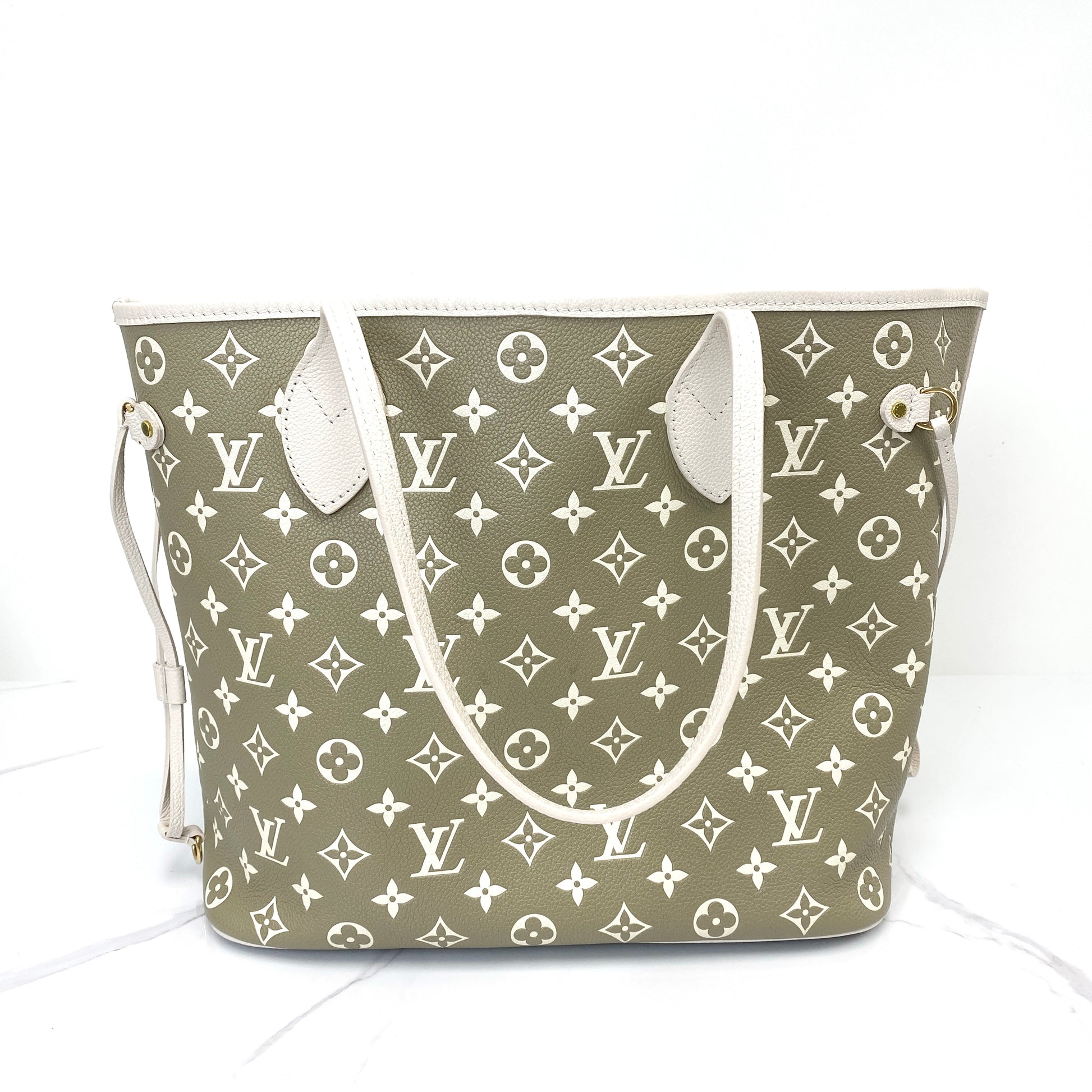 Louis Vuitton Neverfull MM tote in Kaki and Beige Monogram leather