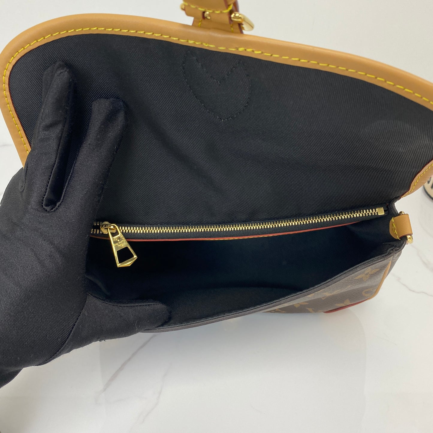 Interior of the Louis Vuitton Diane with zip pocket