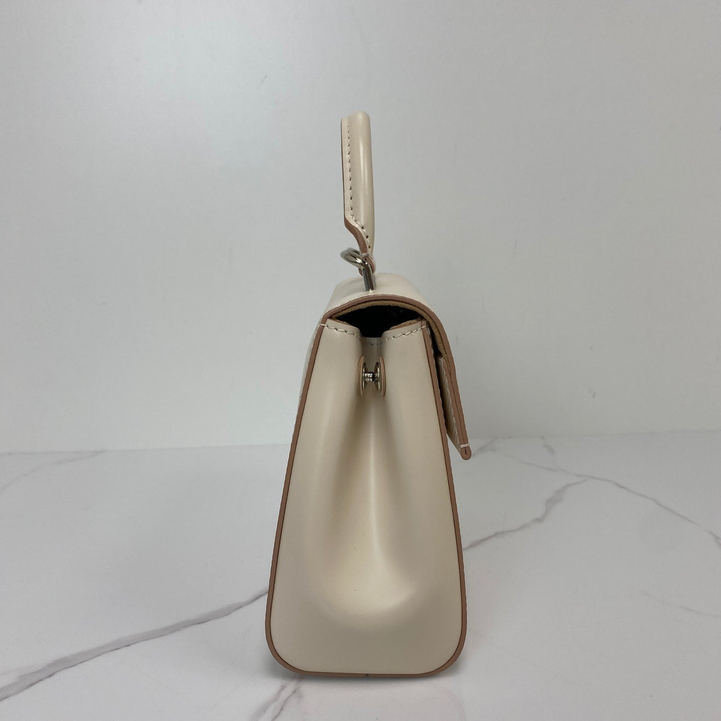 Louis Vuitton Cluny Mini - photo 4