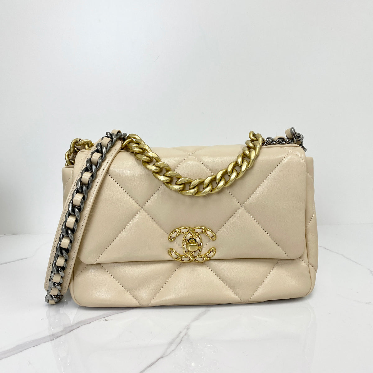 Chanel 19 Bag Beige Lambskin, Beige Lambskin, Mixed Gold, Silver and Ruthenium Tone — front view