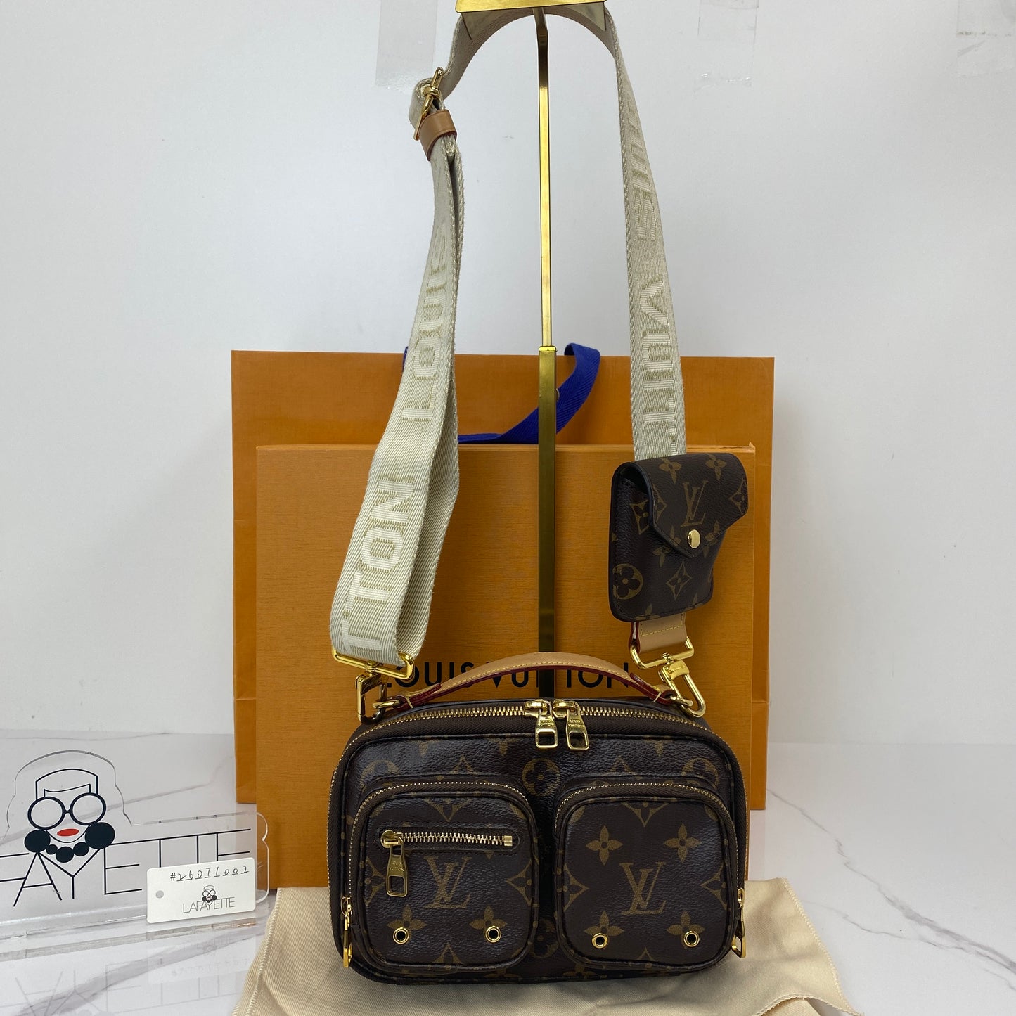 Louis Vuitton Utility Crossbody Bag - photo 2