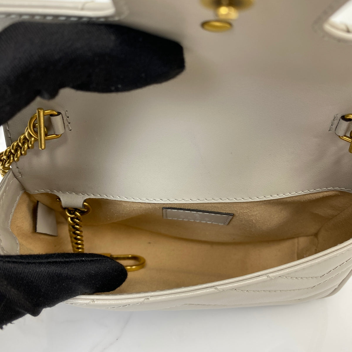 Gucci GG Marmont Supermini Bag - Sphinx (Light Grey) - photo 2