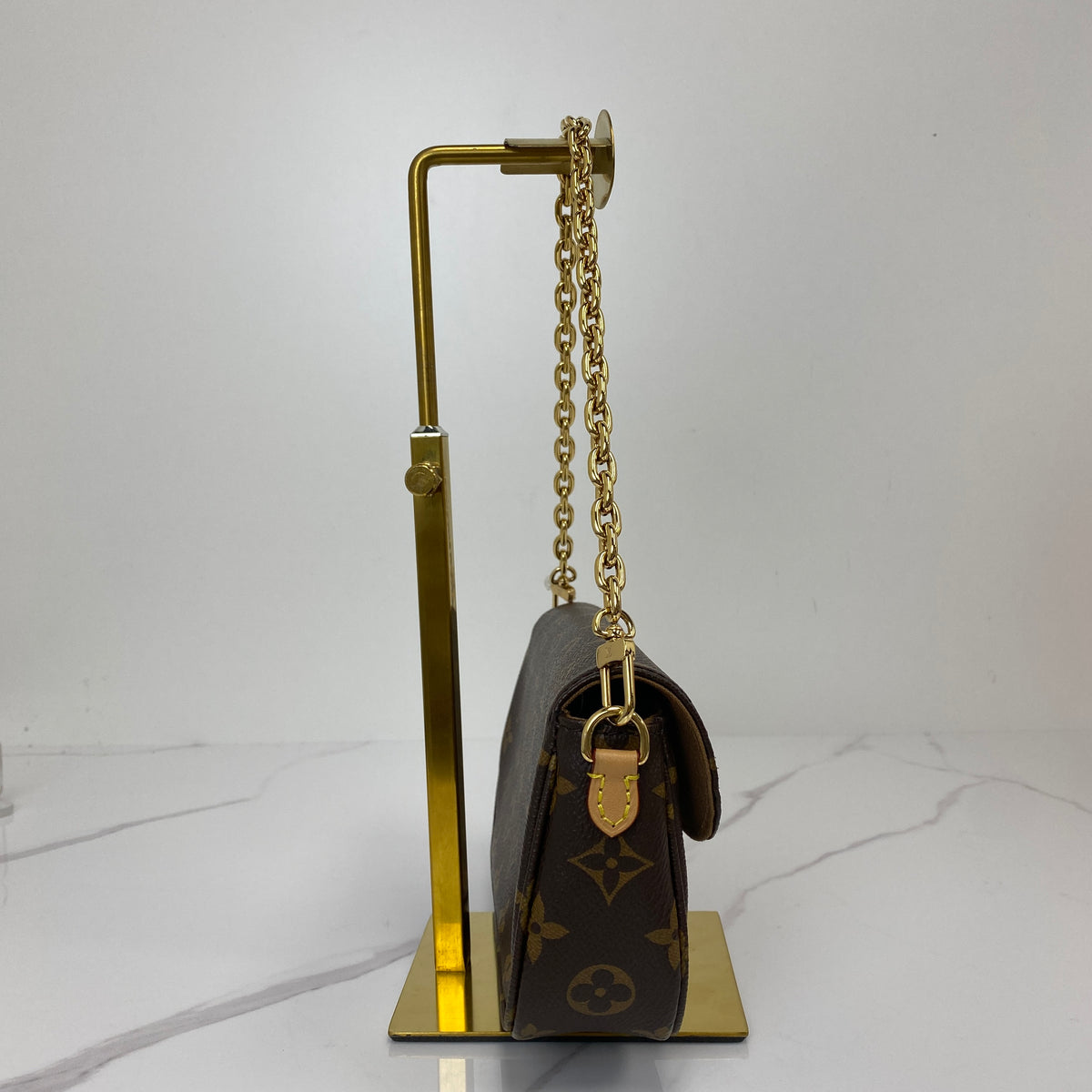 Louis Vuitton Wallet On Chain Ivy, brown Monogram coated canvas, gold-tone chain — detail view 2