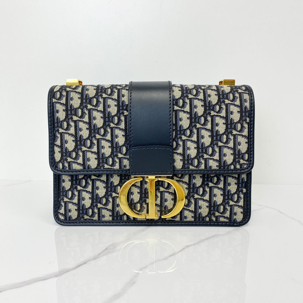 Christian Dior 30 Montaigne Bag - Monogram Canvas - photo 1